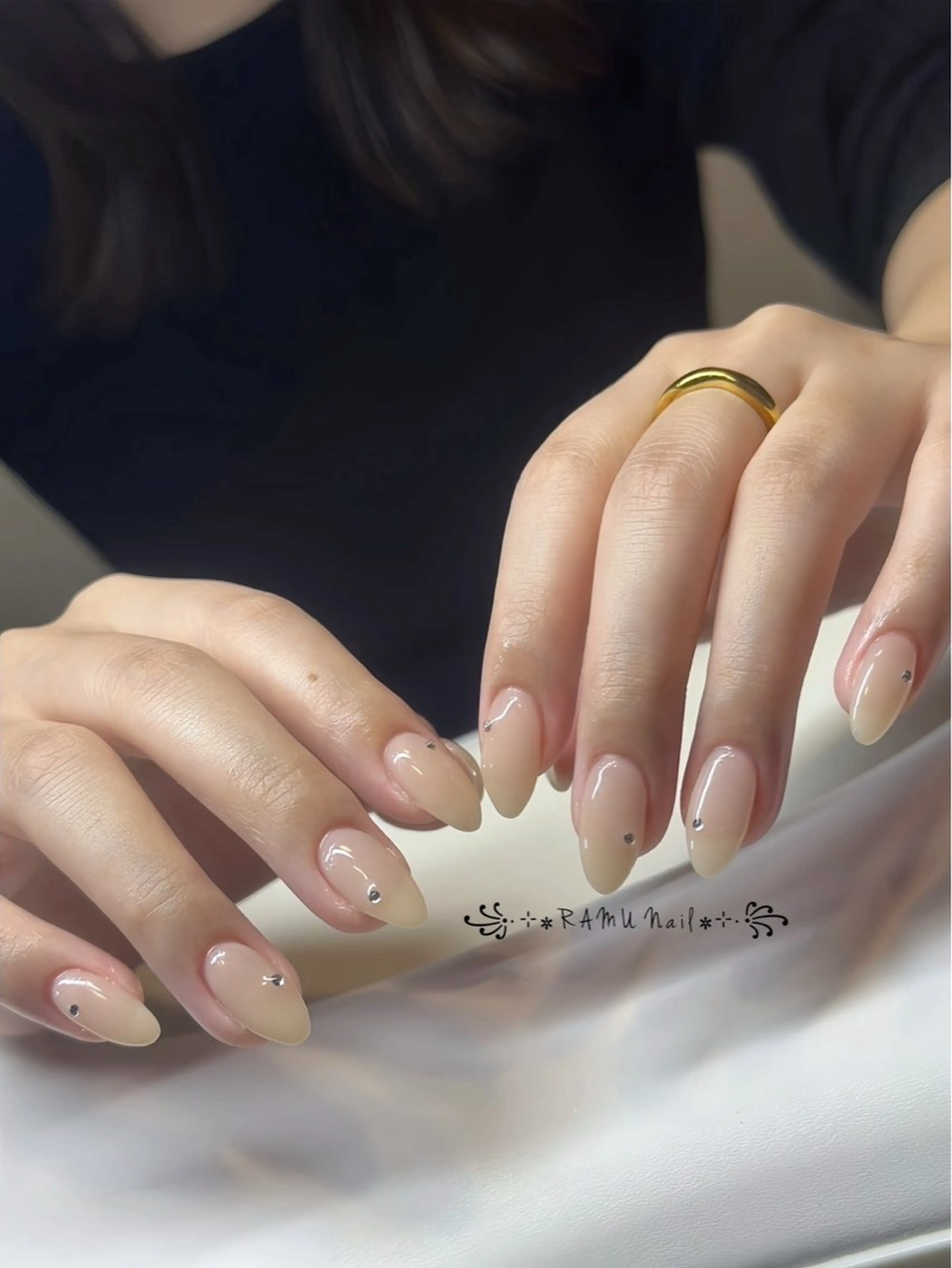 ネイル キラキラネイル マグネットネイル ミラーネイル ピンク ストーンネイル ハンドネイル RAMU Nail 恵比寿店のネイルデザイン