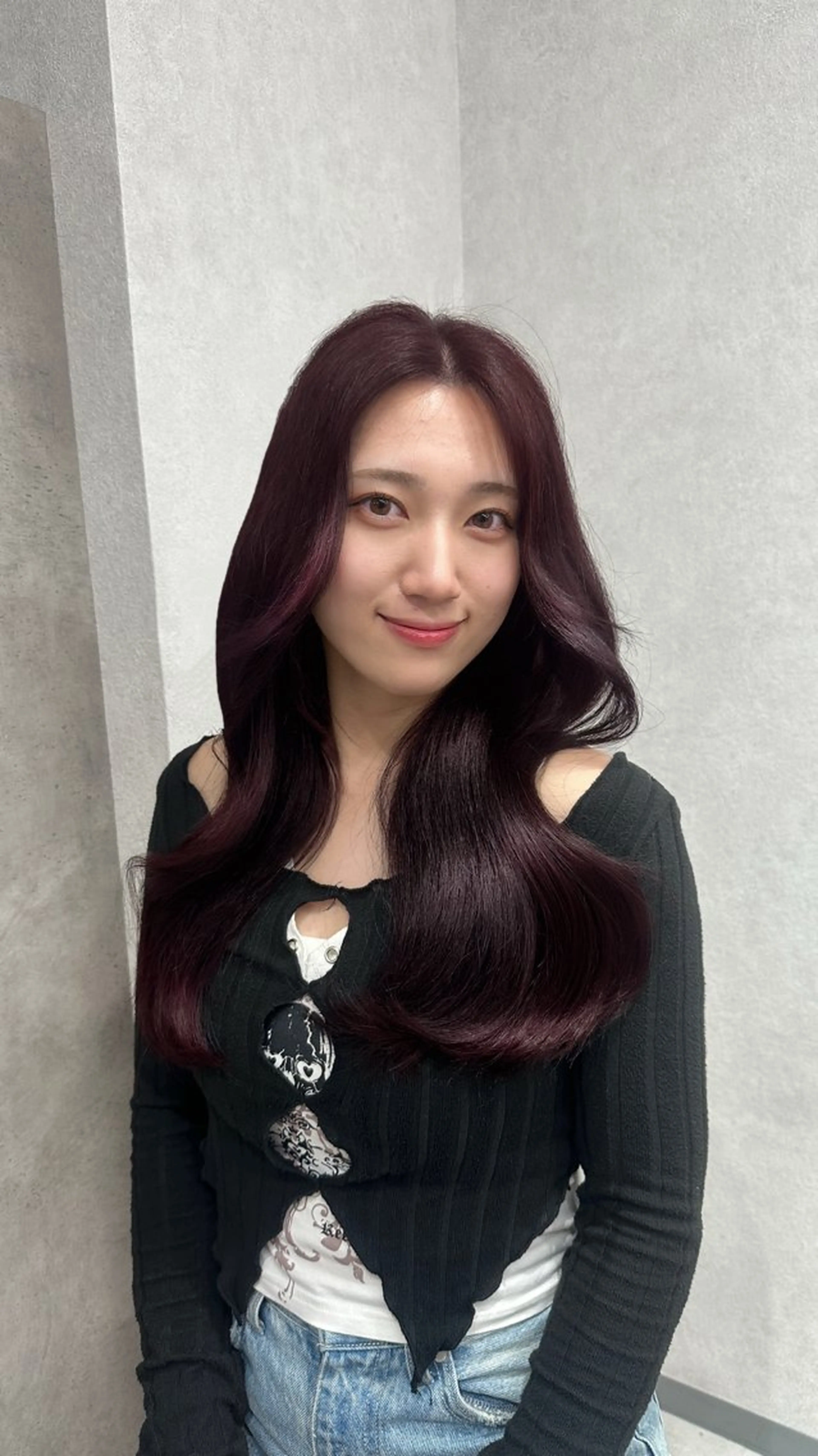 ミディアム 🎀透明感カラー 𝐂𝐇𝐈𝐒𝐀のヘアスタイル