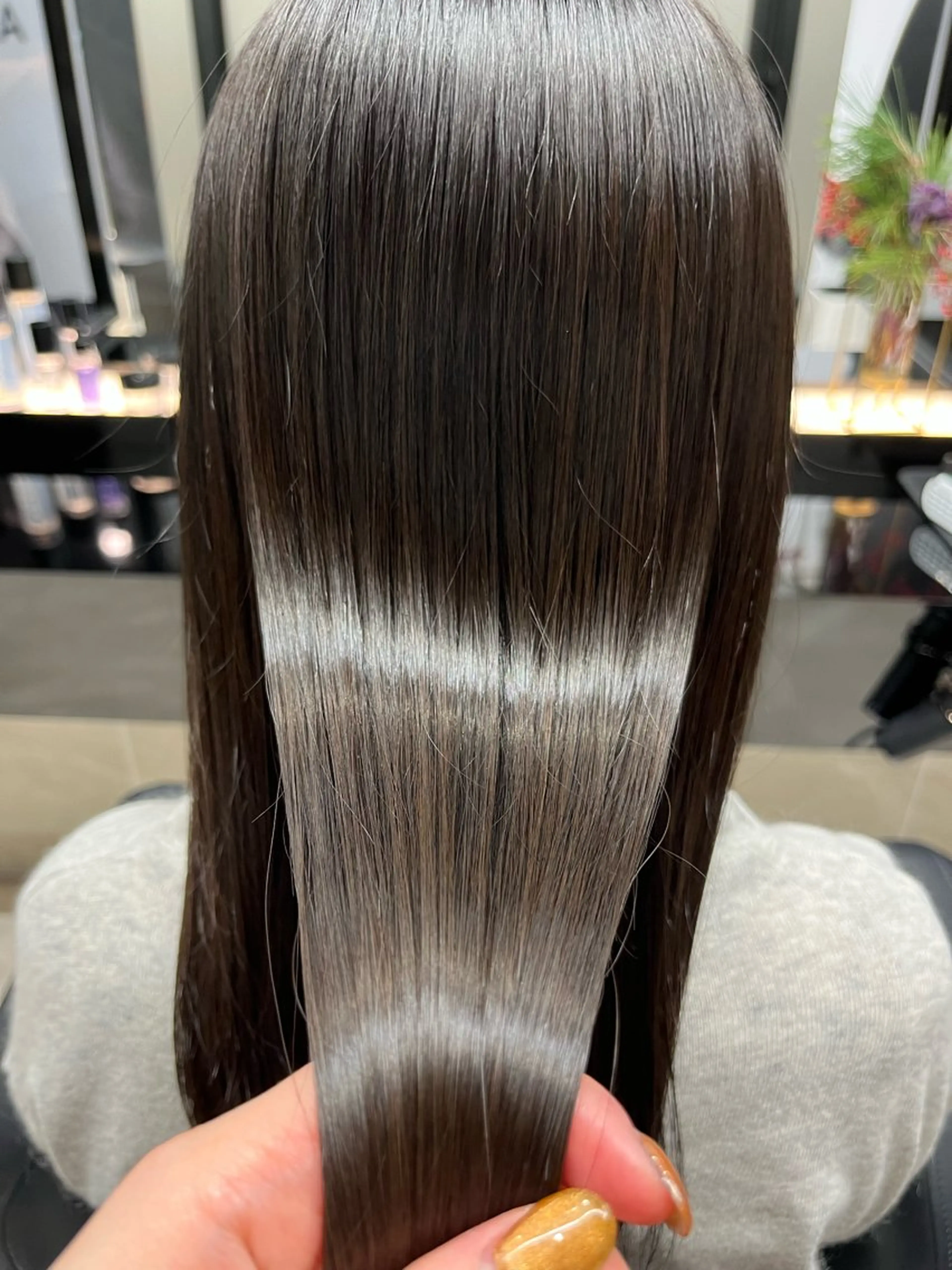 ロング カラー ウスイマイコ カット/ケアカラーのヘアスタイル