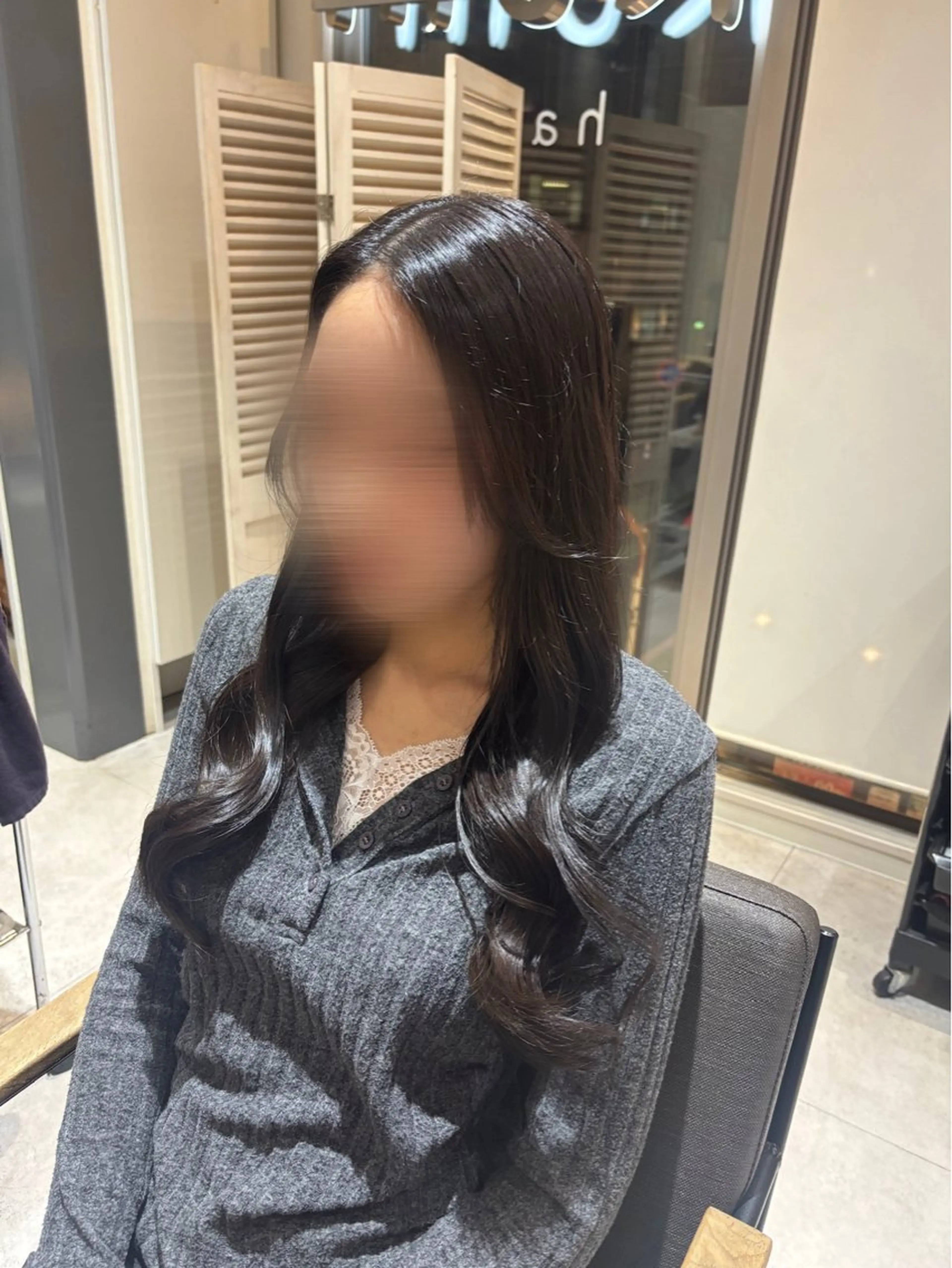 ロング ヘアカラー トリートメント konomi ⟡.*のヘアスタイル