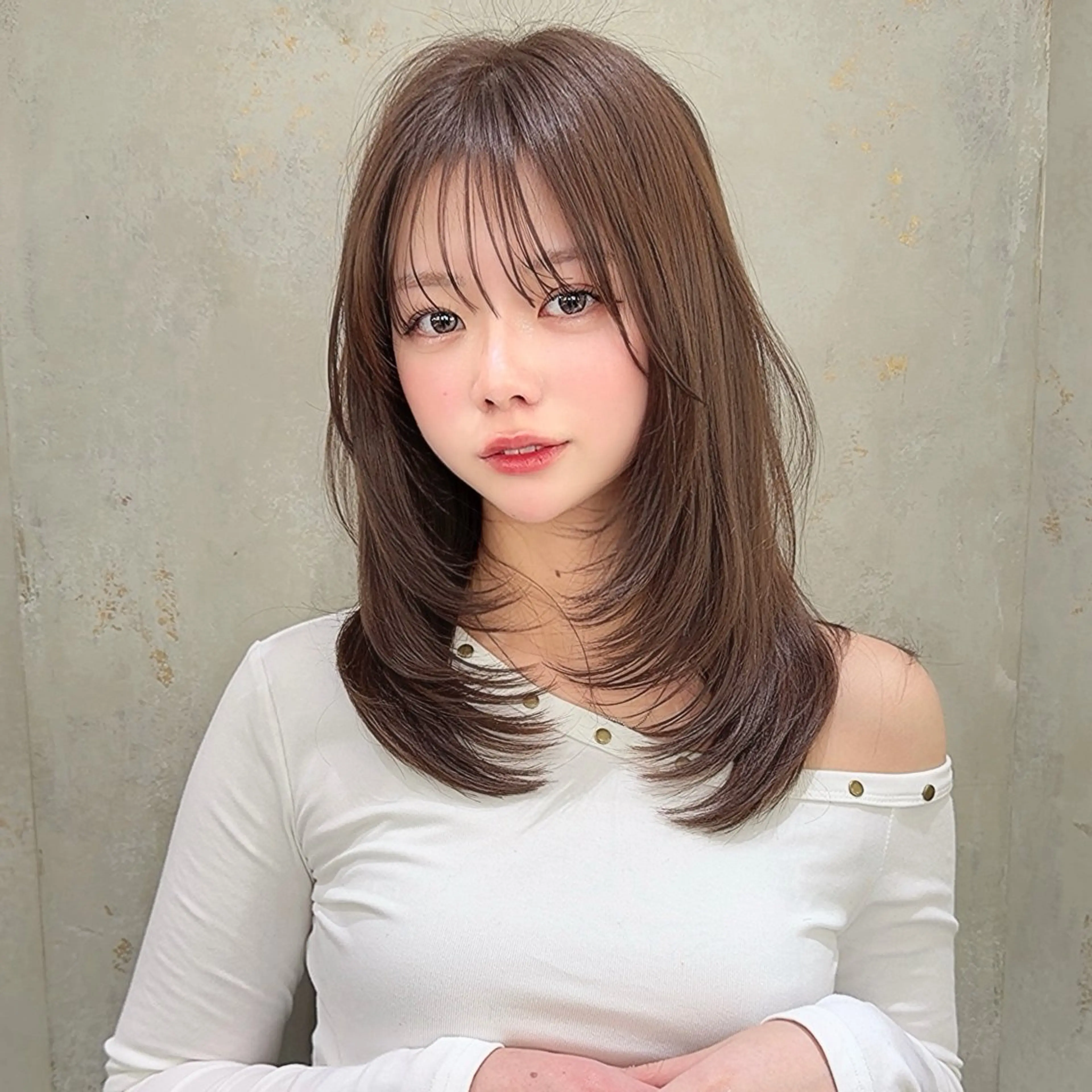 ミディアム カラー カット ヘアカラー トリートメント ブリーチなし 透明感カラー/艶髪のヘアスタイル
