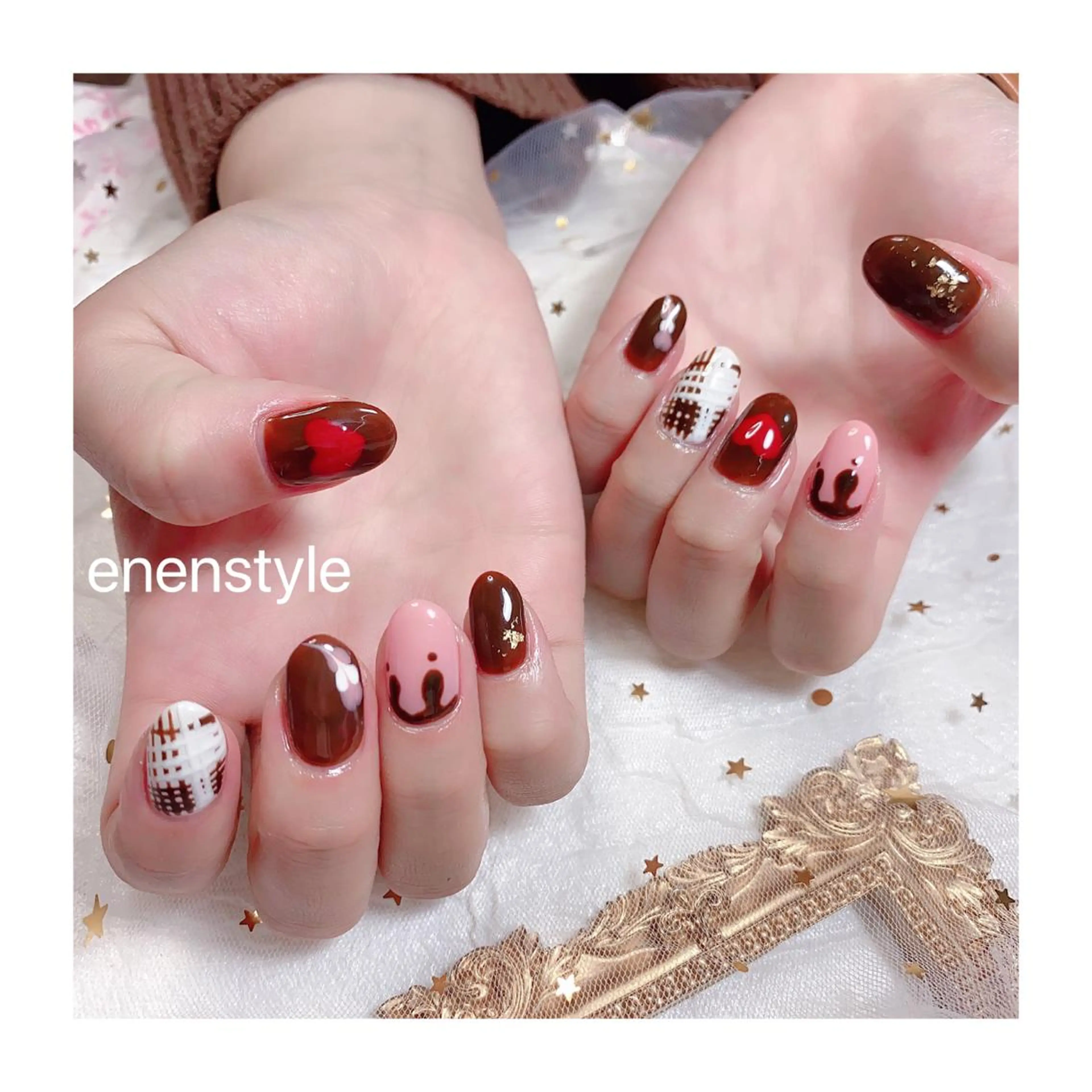 ミディアム ネイル ジェルネイル ハート ニュアンスネイル オフィスネイル ワンカラーネイル 👑enen style👑のネイルデザイン