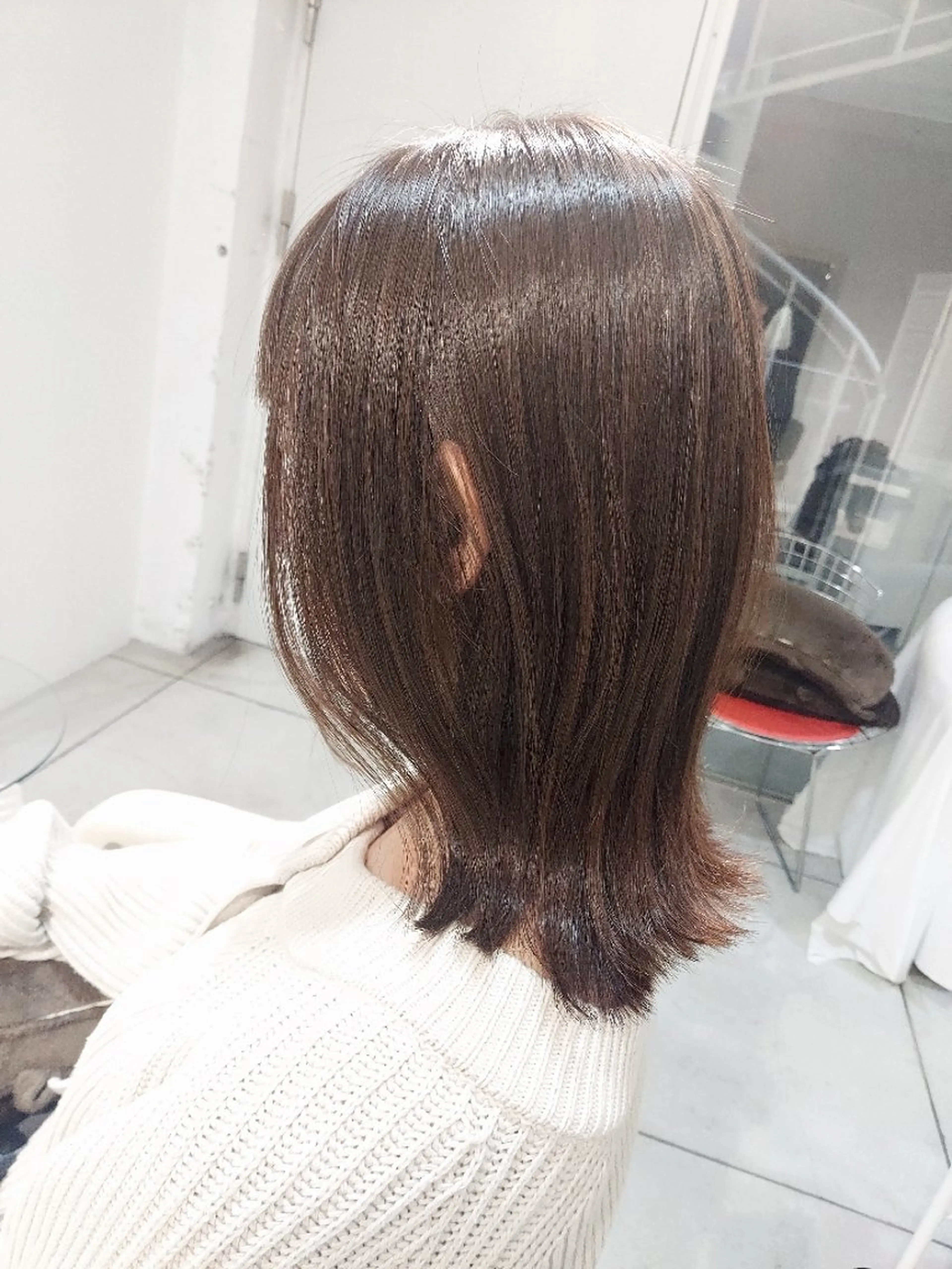 ミディアム カラー ベージュカラー ブリーチ 透明感カラー ミルクティーベージュ ブリーチなしカラー 樋口 千尋のヘアスタイル