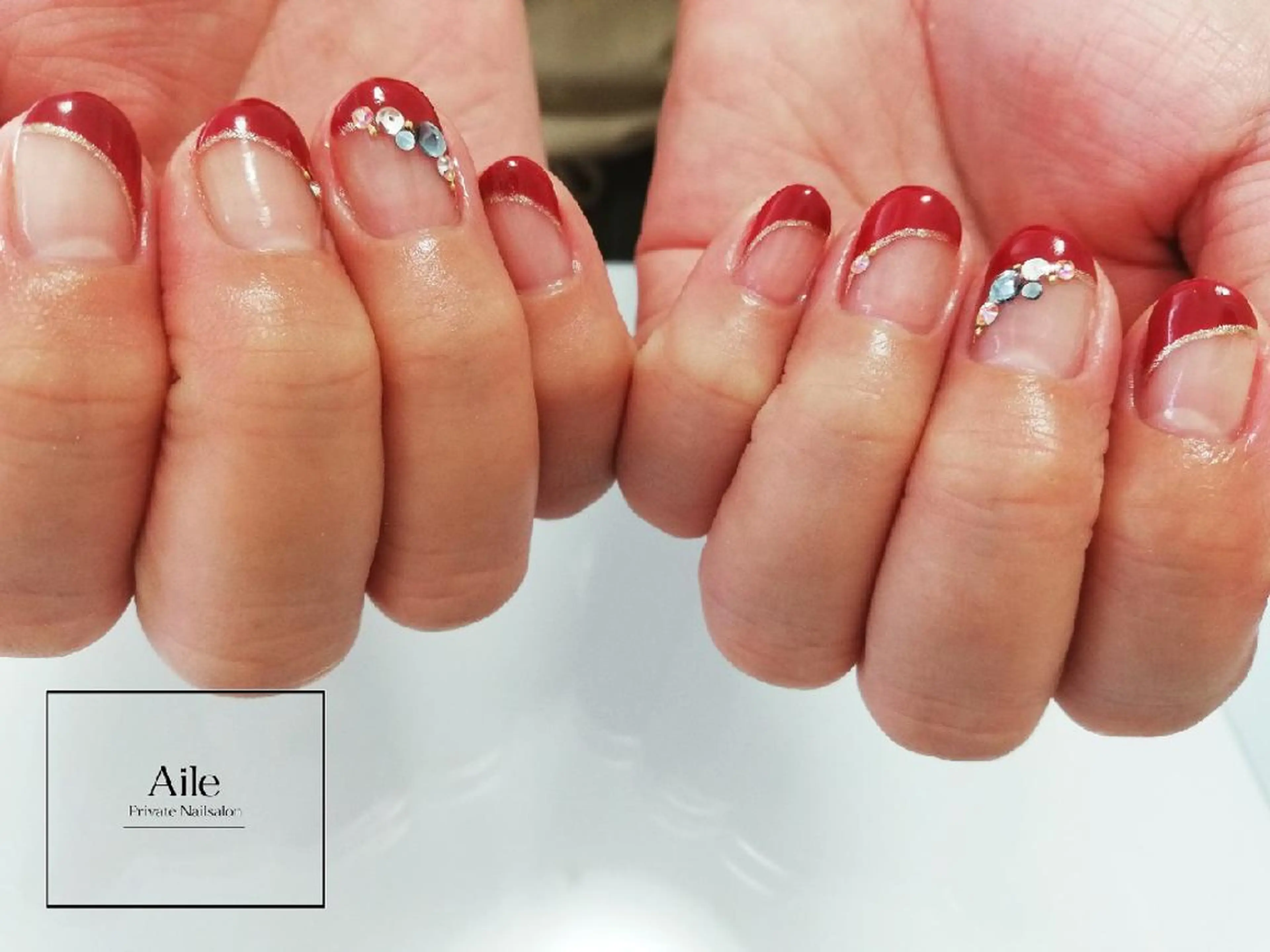 ネイル フレンチネイル 赤色 なが さきのネイルデザイン