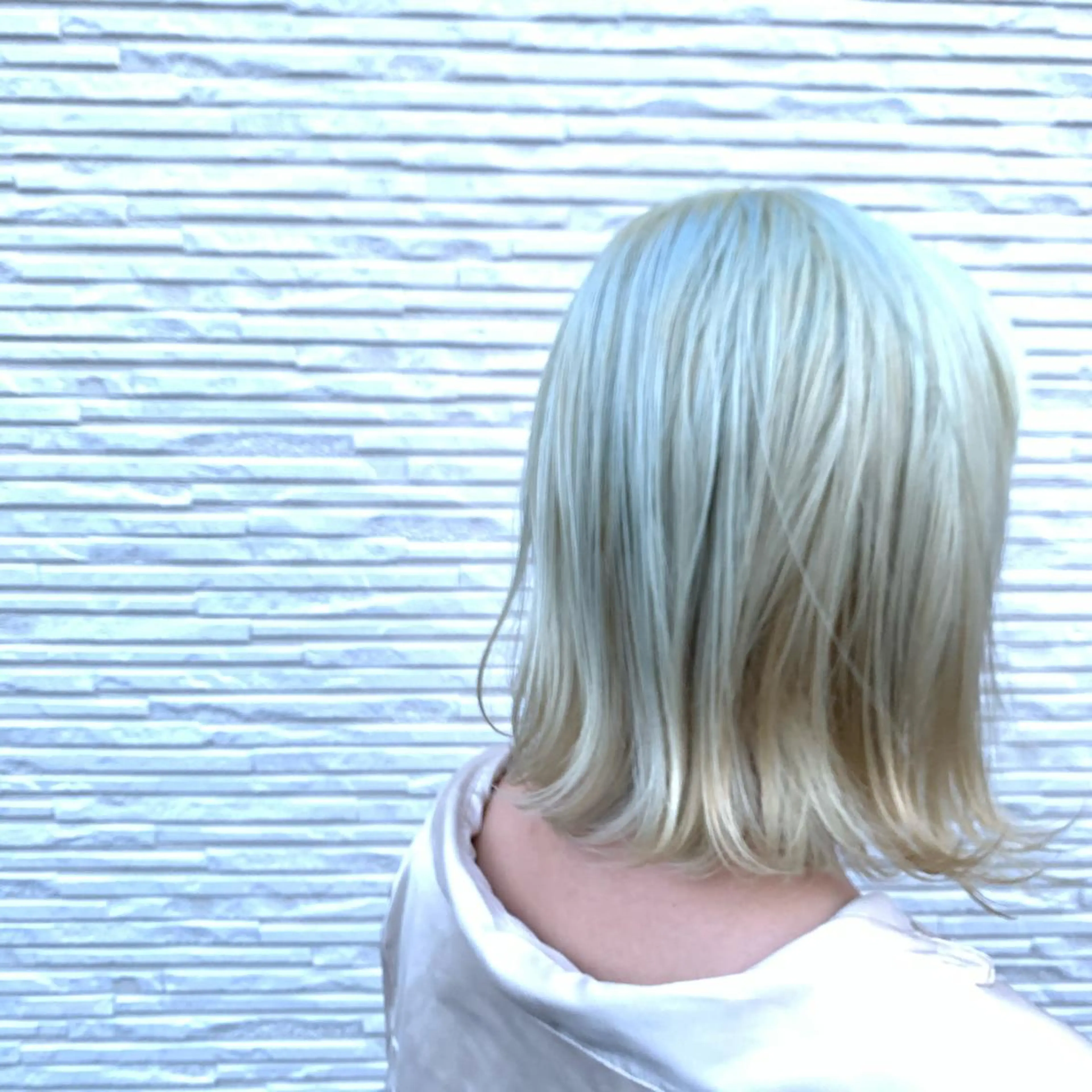 カラー ブロンド STARRY所属・石田 佳恋のヘアスタイル