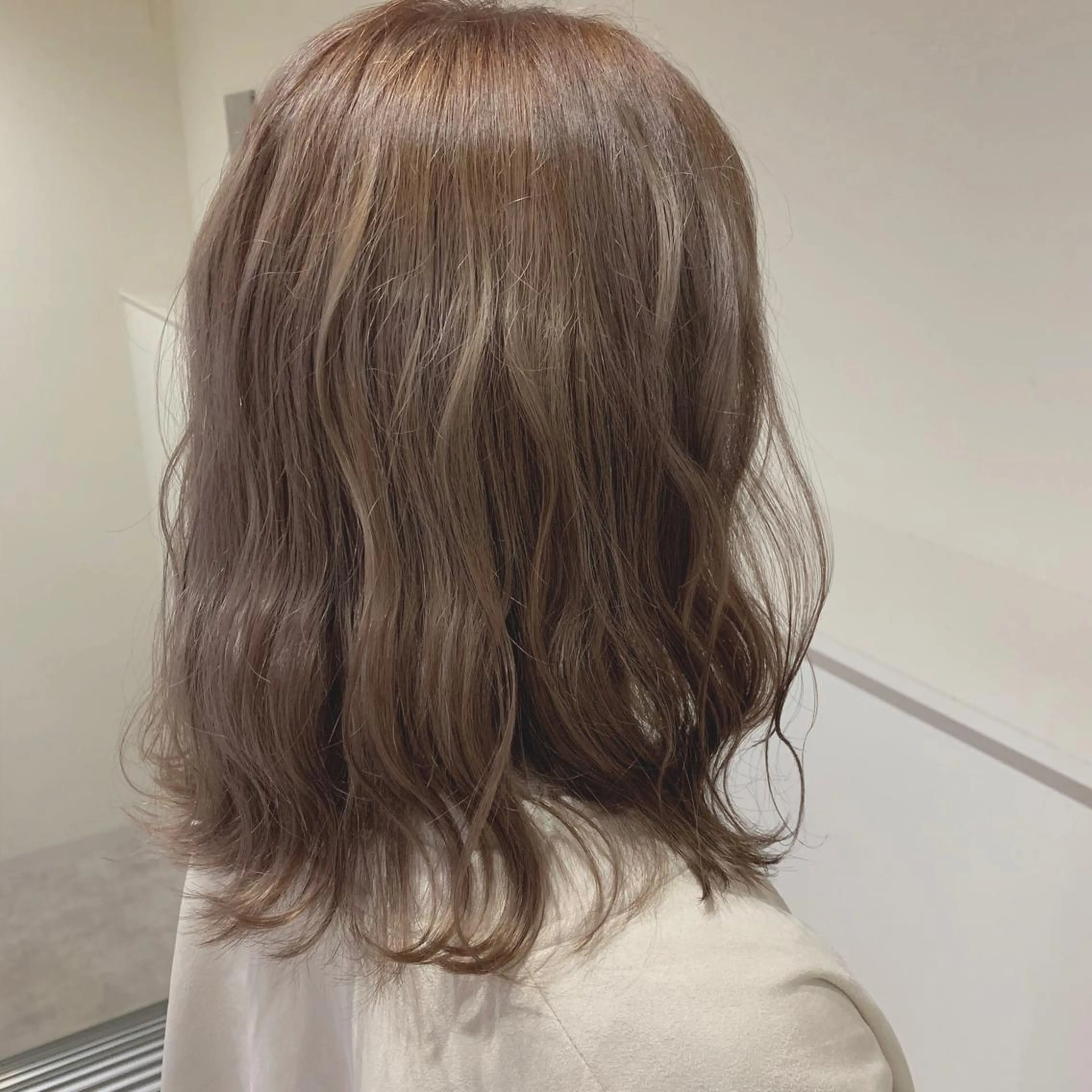 ミディアム 清水 亮太／赤み消しカラーのヘアスタイル