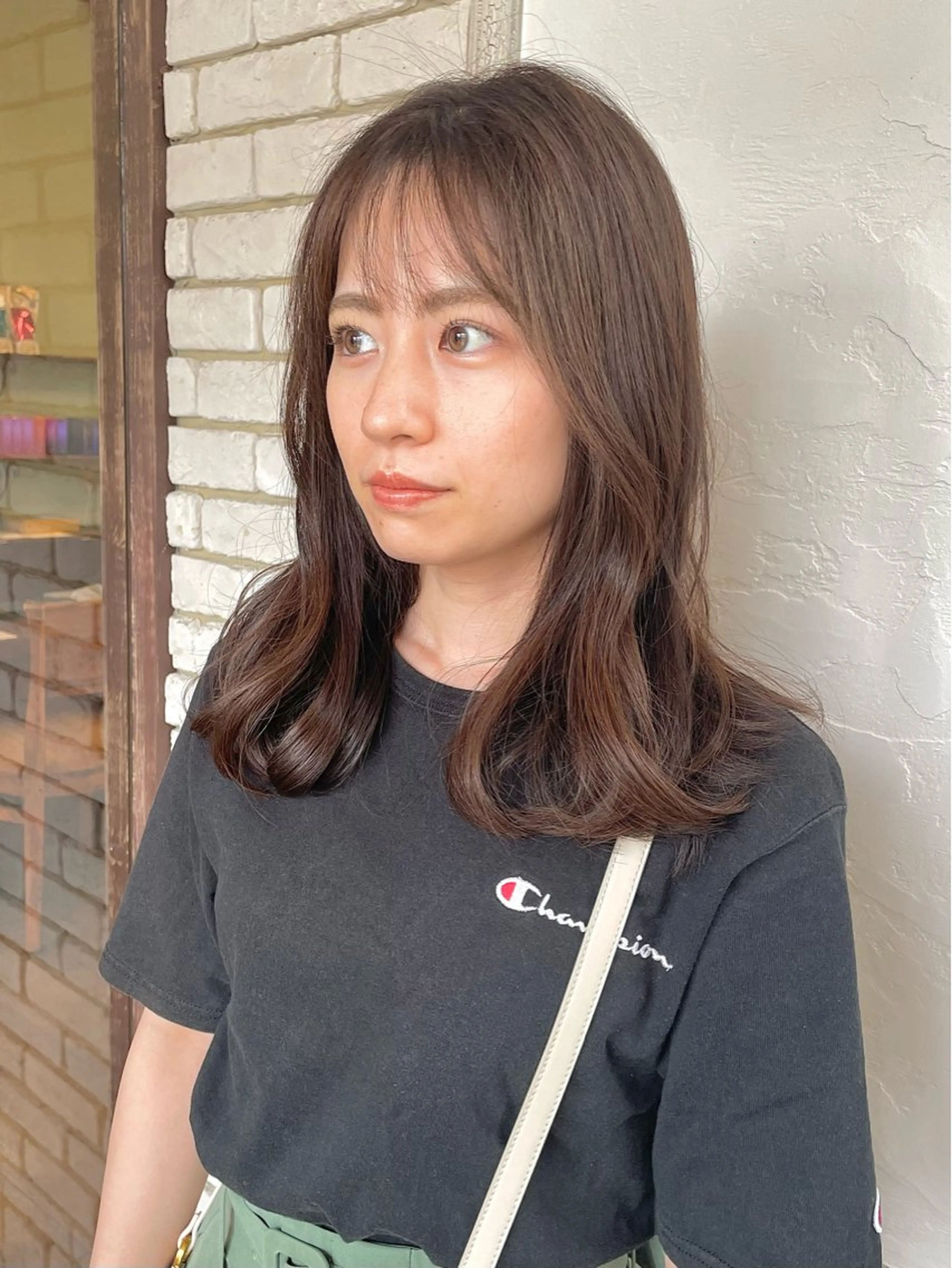 セミロング 色落ちまで可愛い🩷 透明感🩵安江理緒のヘアスタイル