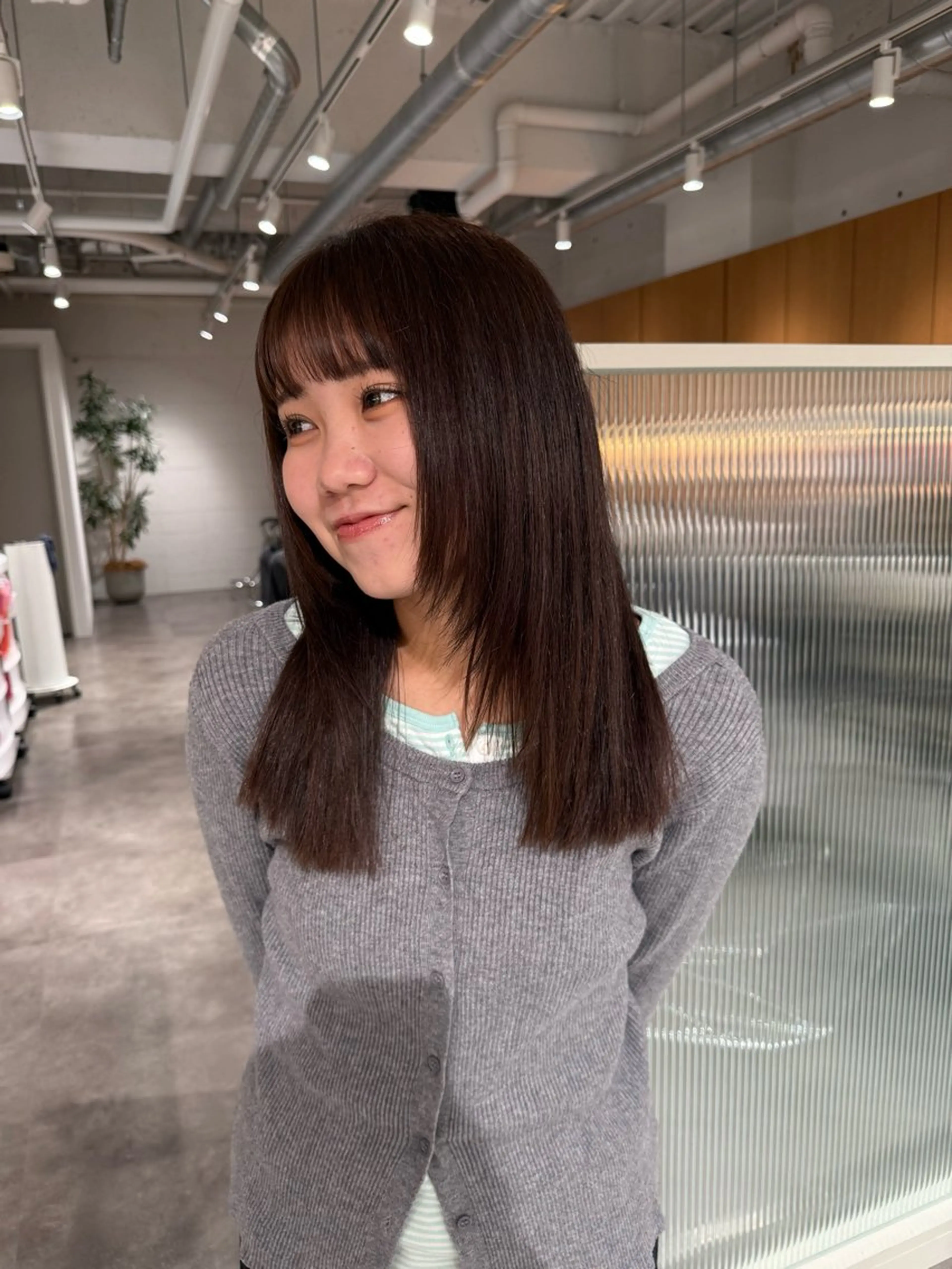 ロング ヘアカラー ユイナ/ハイトーン /透明感カラー🫧のヘアスタイル