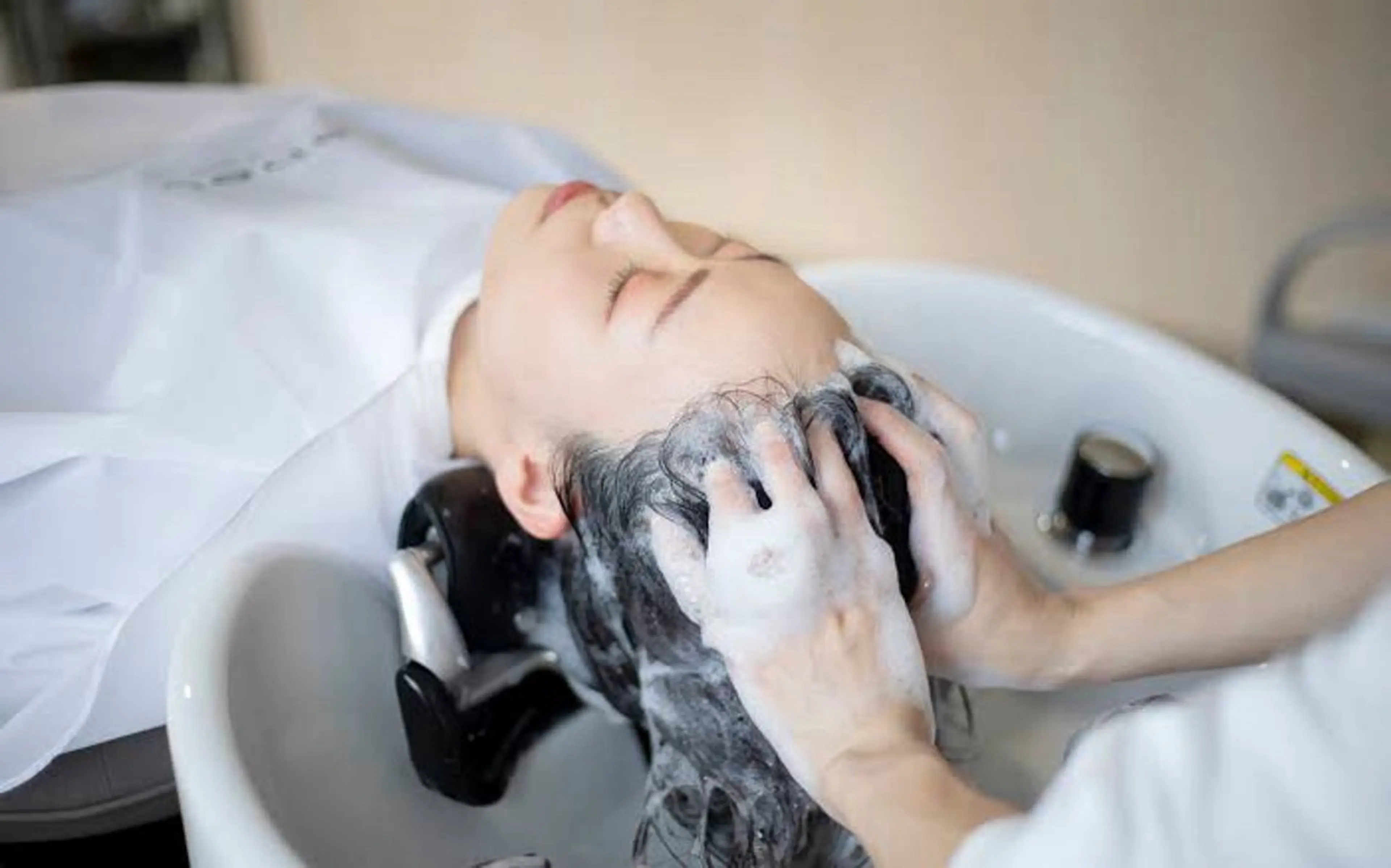 頭皮の疲れを癒すヘッドスパ💆🏻♀️🫧の写真