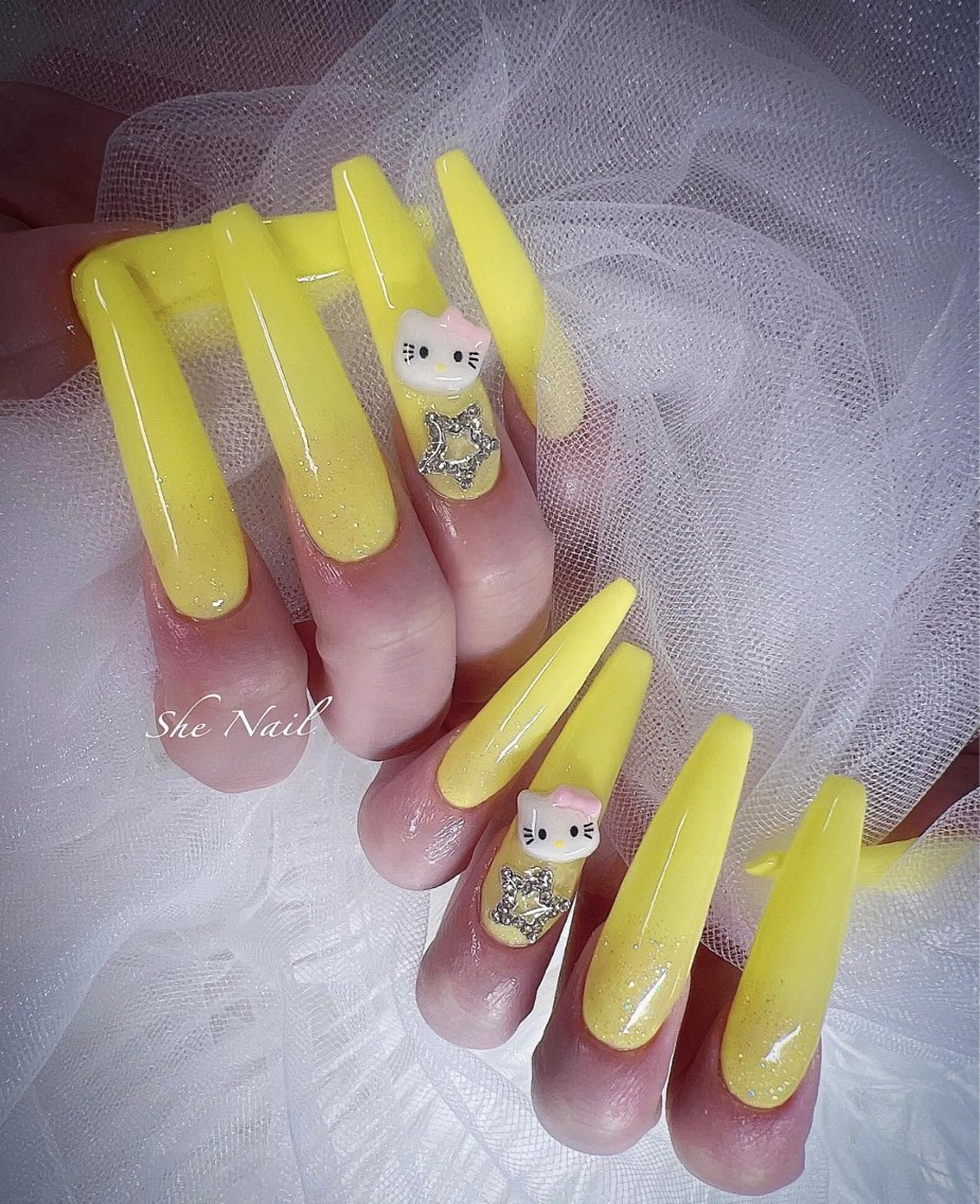 ネイル チークネイル 長さ出し フレンチネイル ガラスフレンチ マグネットネイル She   Nail所属・ISA_ BELLAのネイルデザイン