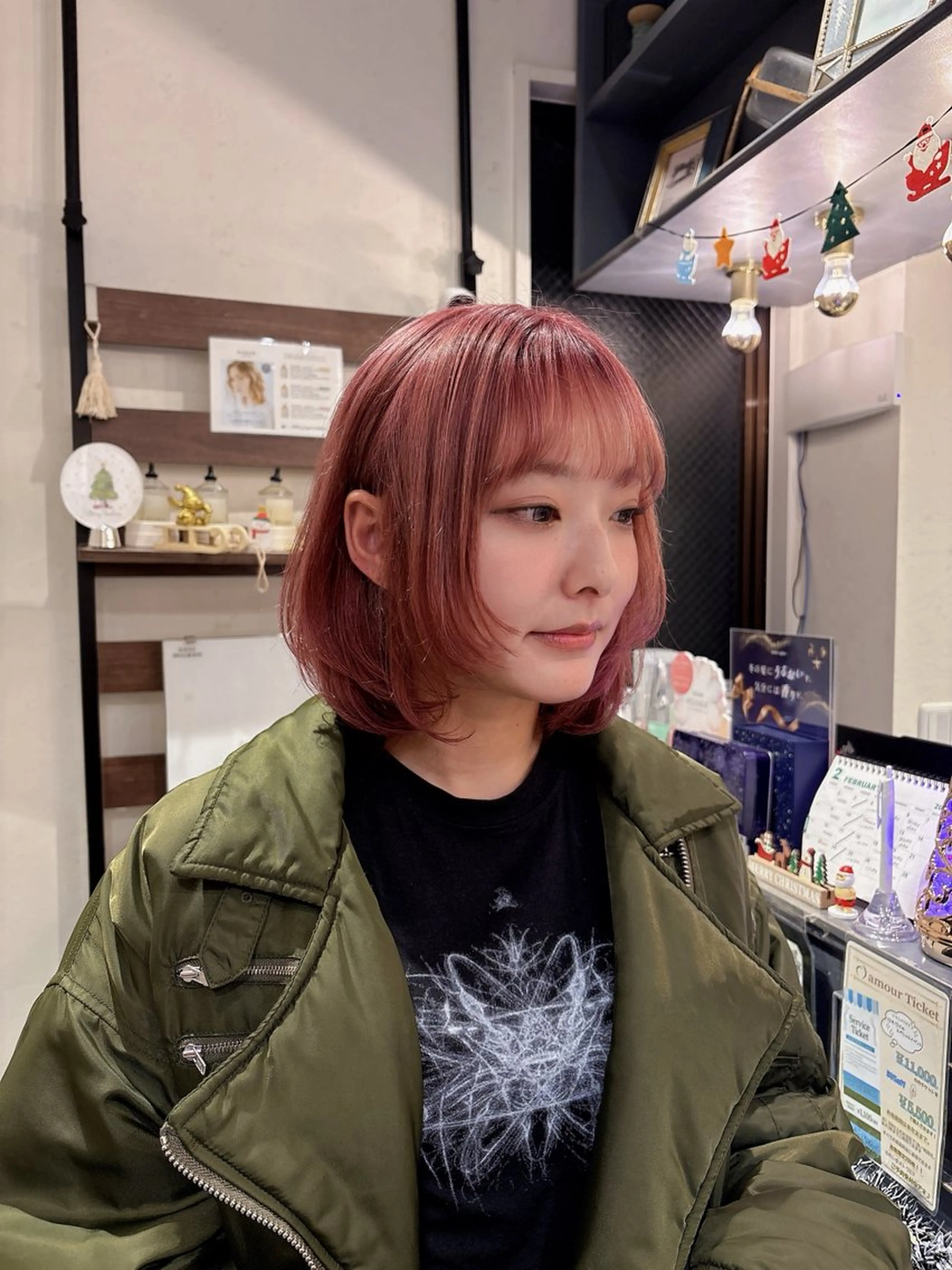 ミディアム カラー ブリーチ ヘアカラー 河野 穂香のヘアスタイル