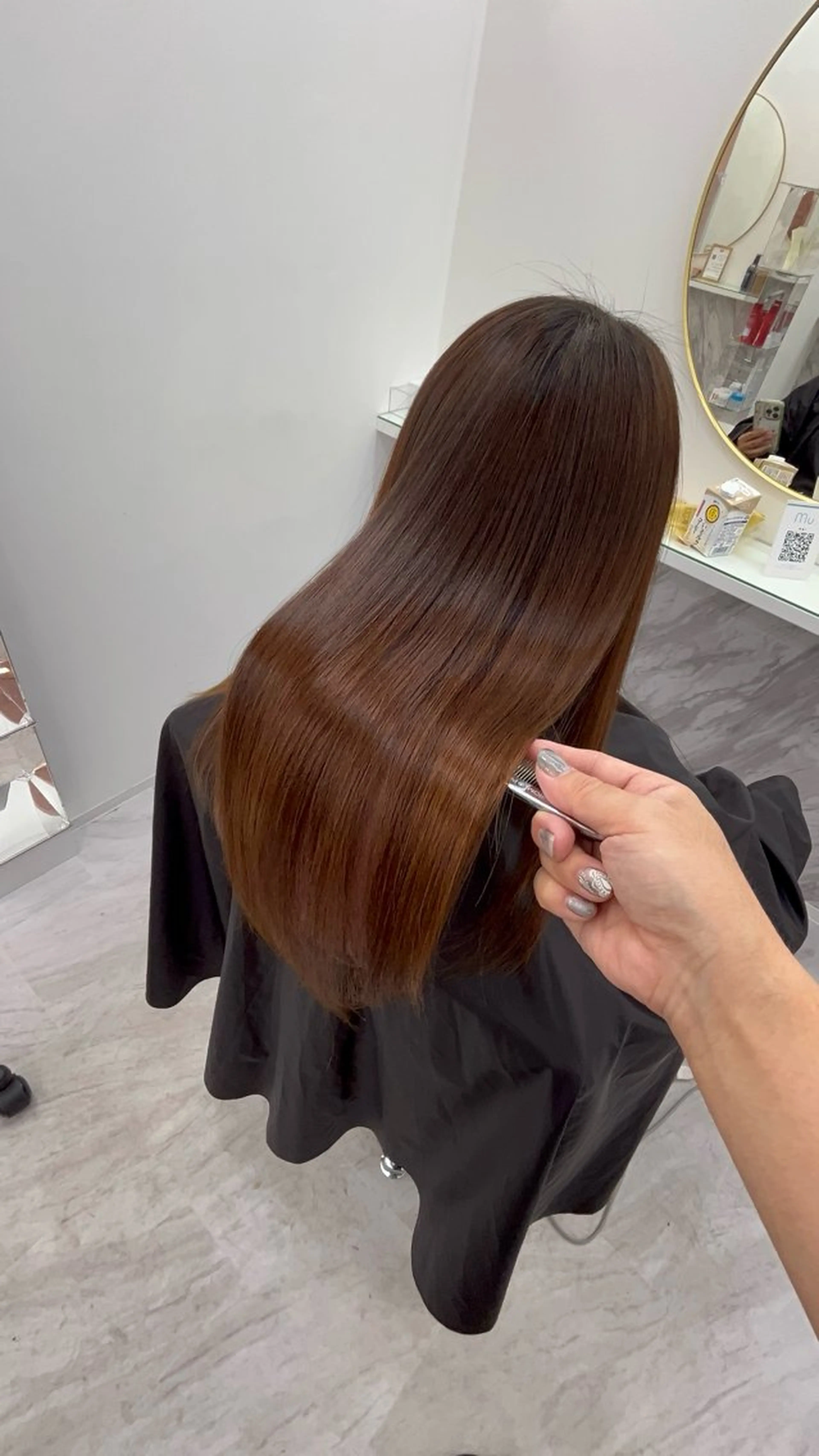 ロング 神 甚八のヘアスタイル