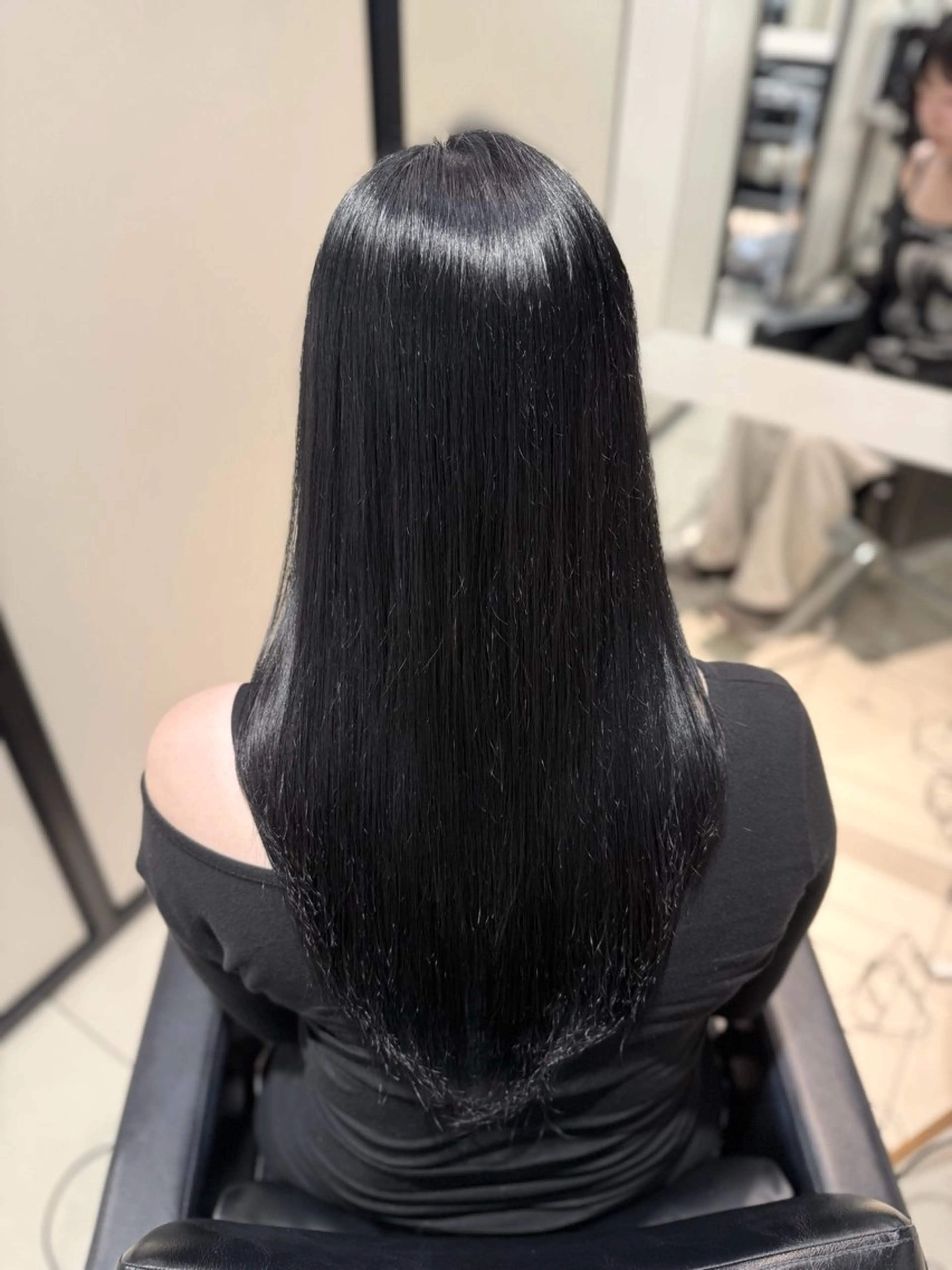 ロング カラー 黒髪 ブルーカラー ブルーブラック カット ヘアカラー トリートメント グレージュ/レイヤー /韓国ヘア/RISAのヘアスタイル