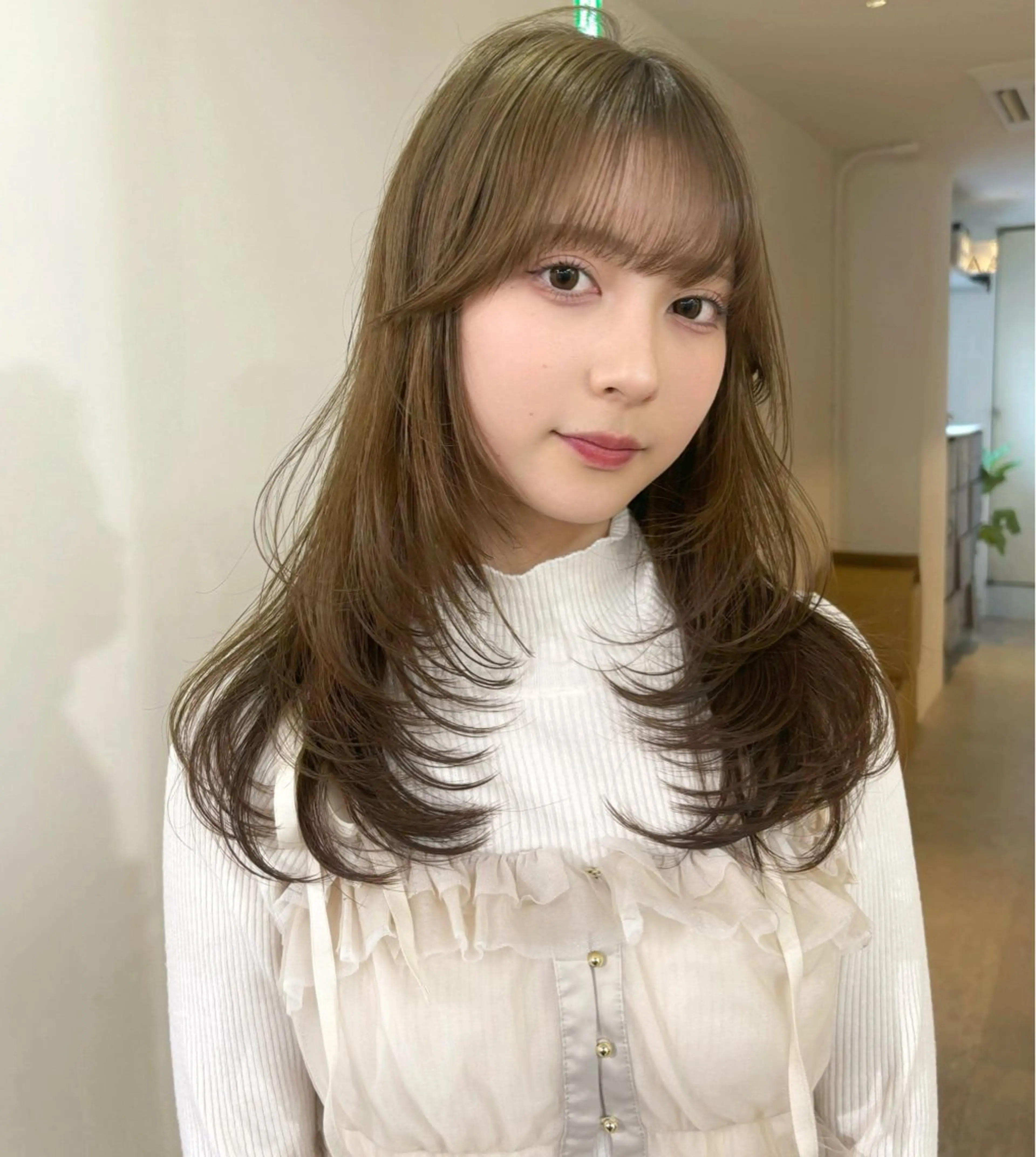 ロング カラー 伸ばしかけ レイヤーカット mizuki/ピンク ベージュ.レイヤーのヘアスタイル