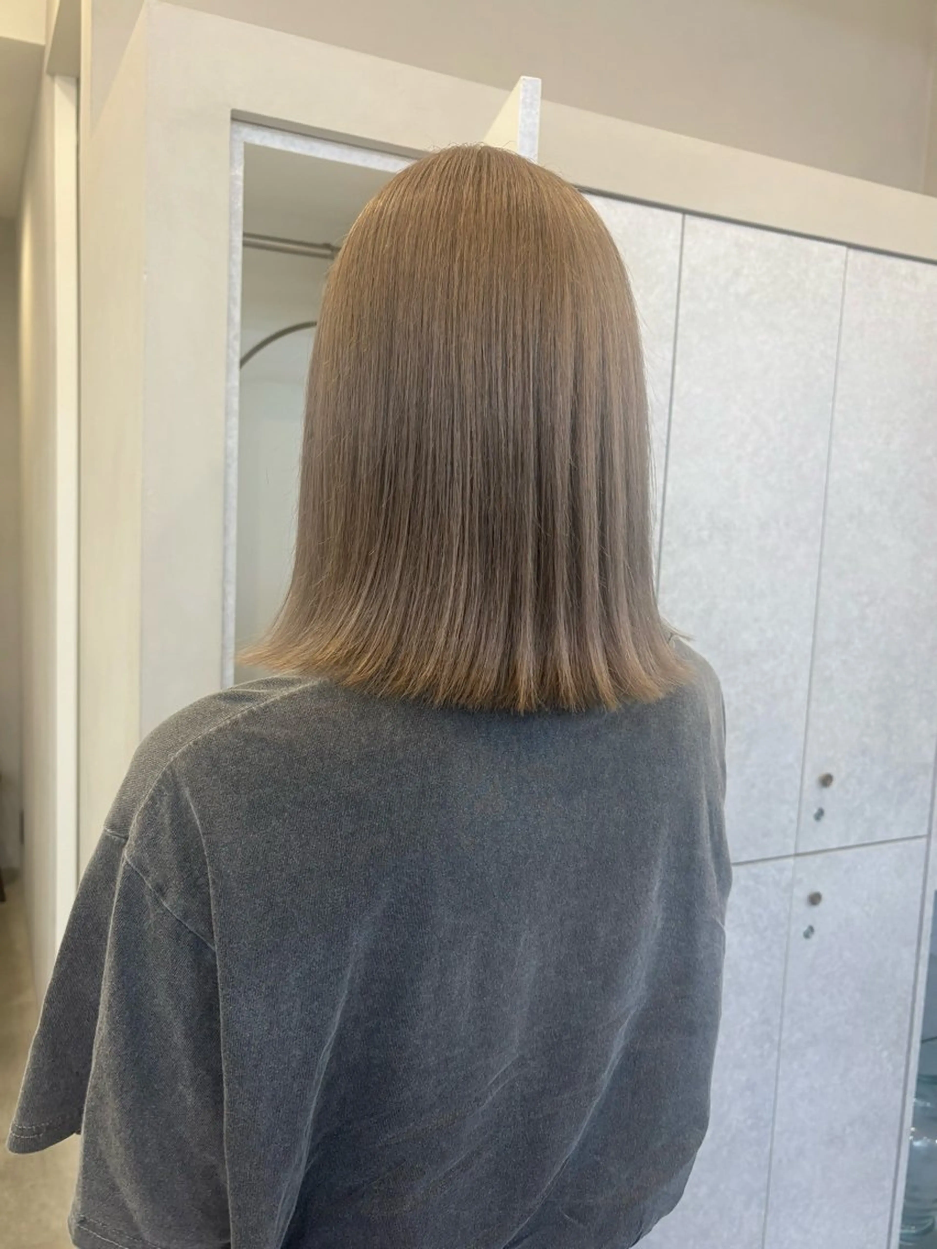 【今月の平日限定】カット+ケアブリーチカラー+TRの写真