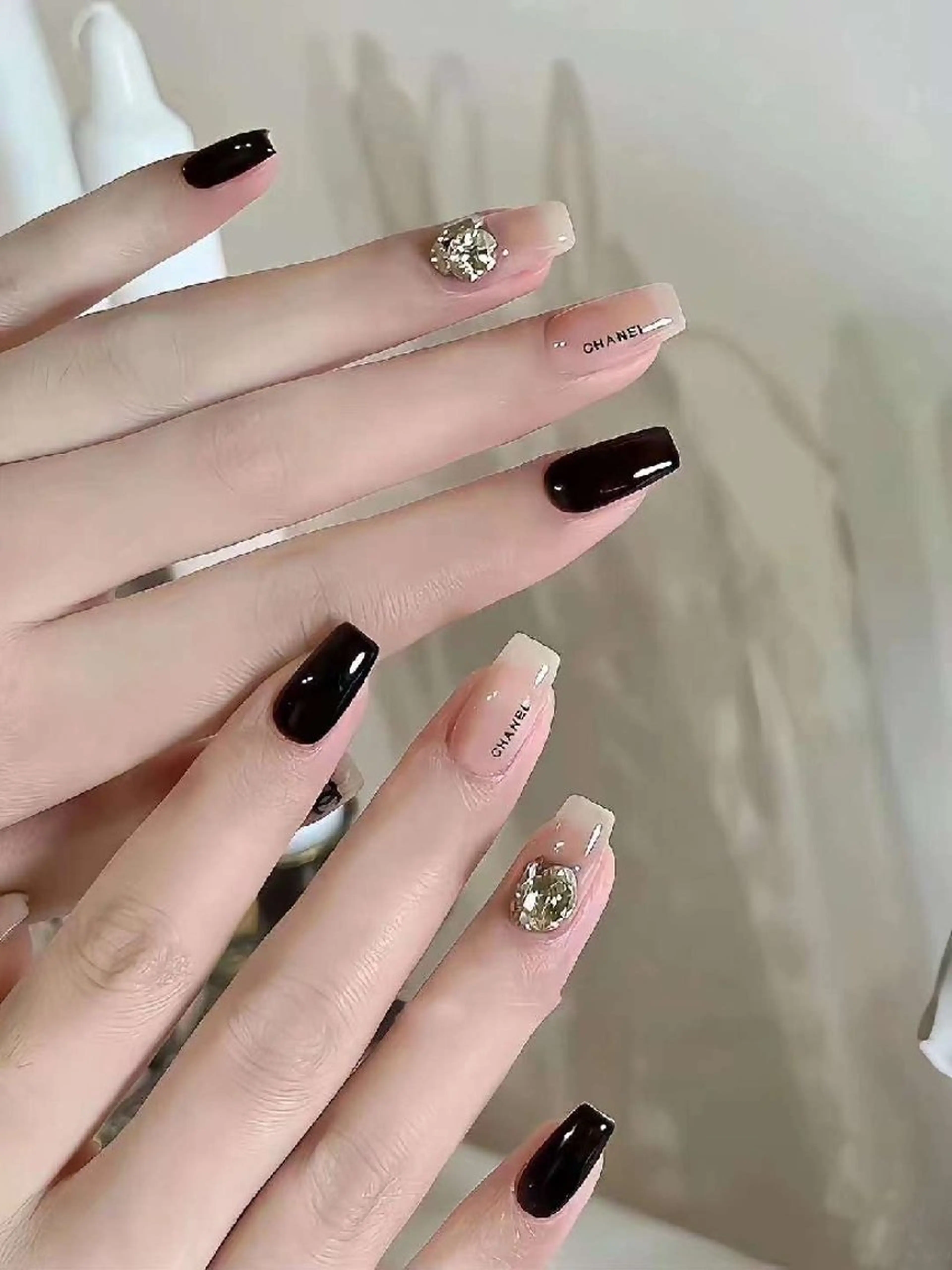 ネイル 横浜市中区曙町 E·U·Bネイルのネイルデザイン