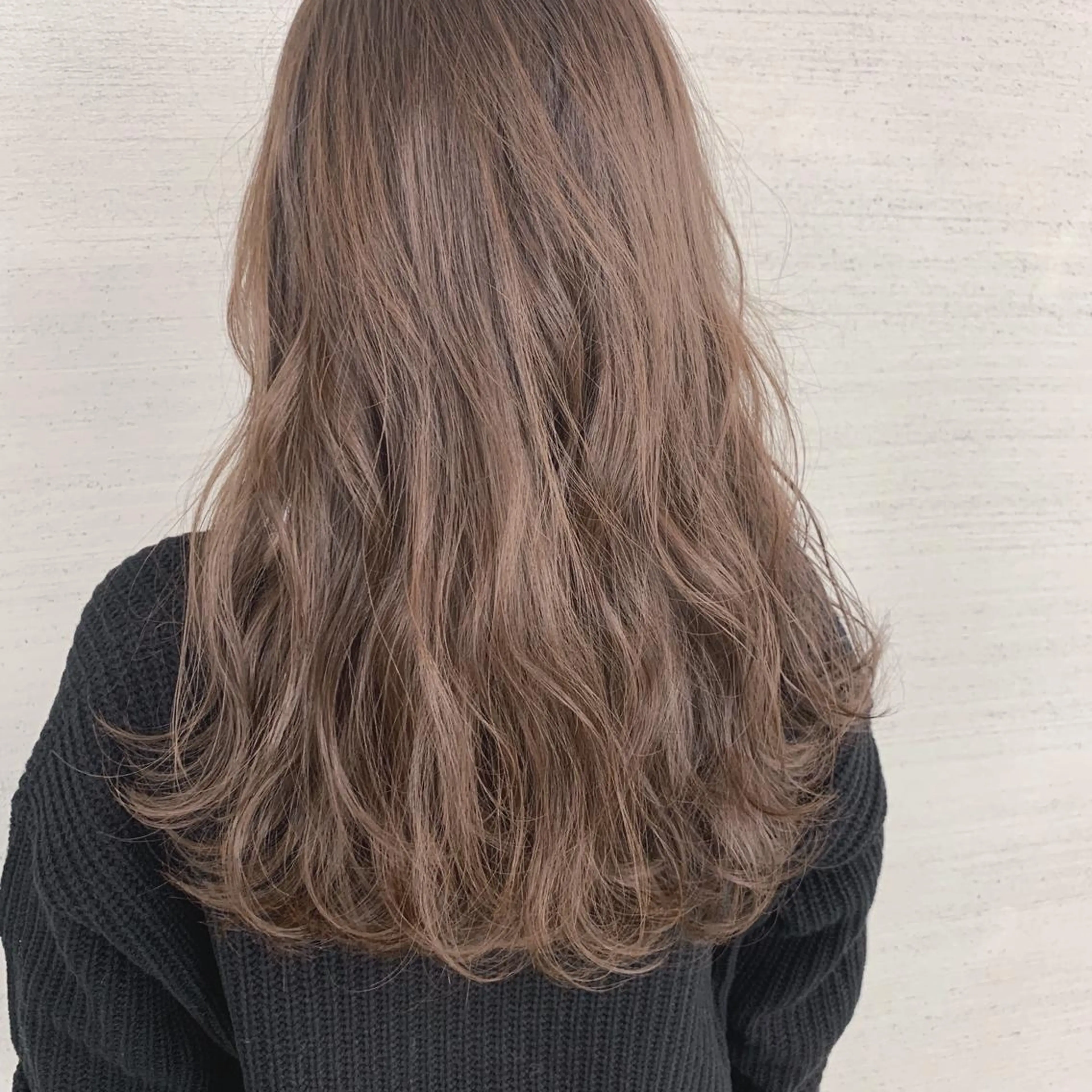 セミロング カット ヘアカラー WEG 難波のヘアスタイル