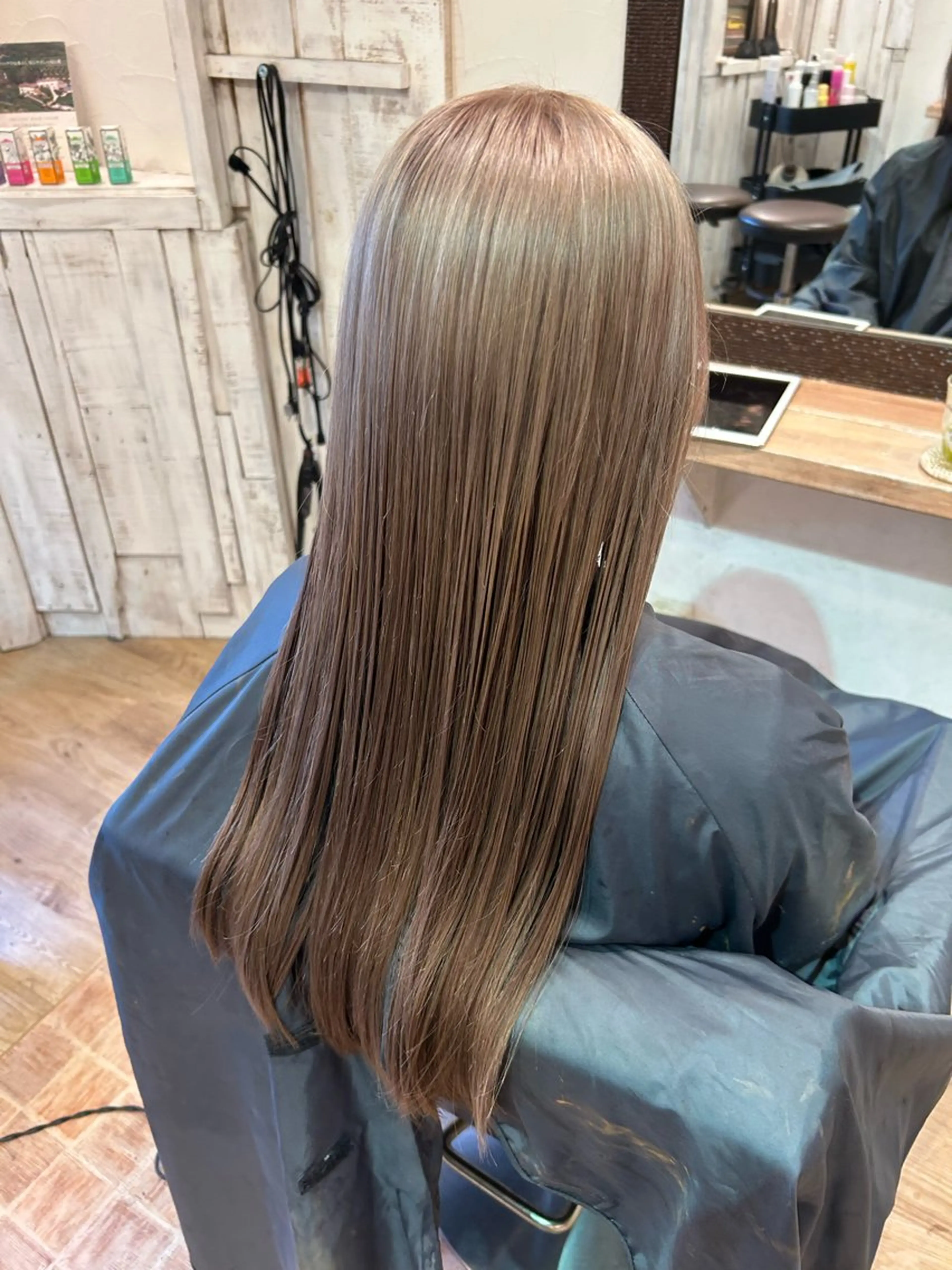 ロング カラー ヘアカラー 今村 茜のヘアスタイル