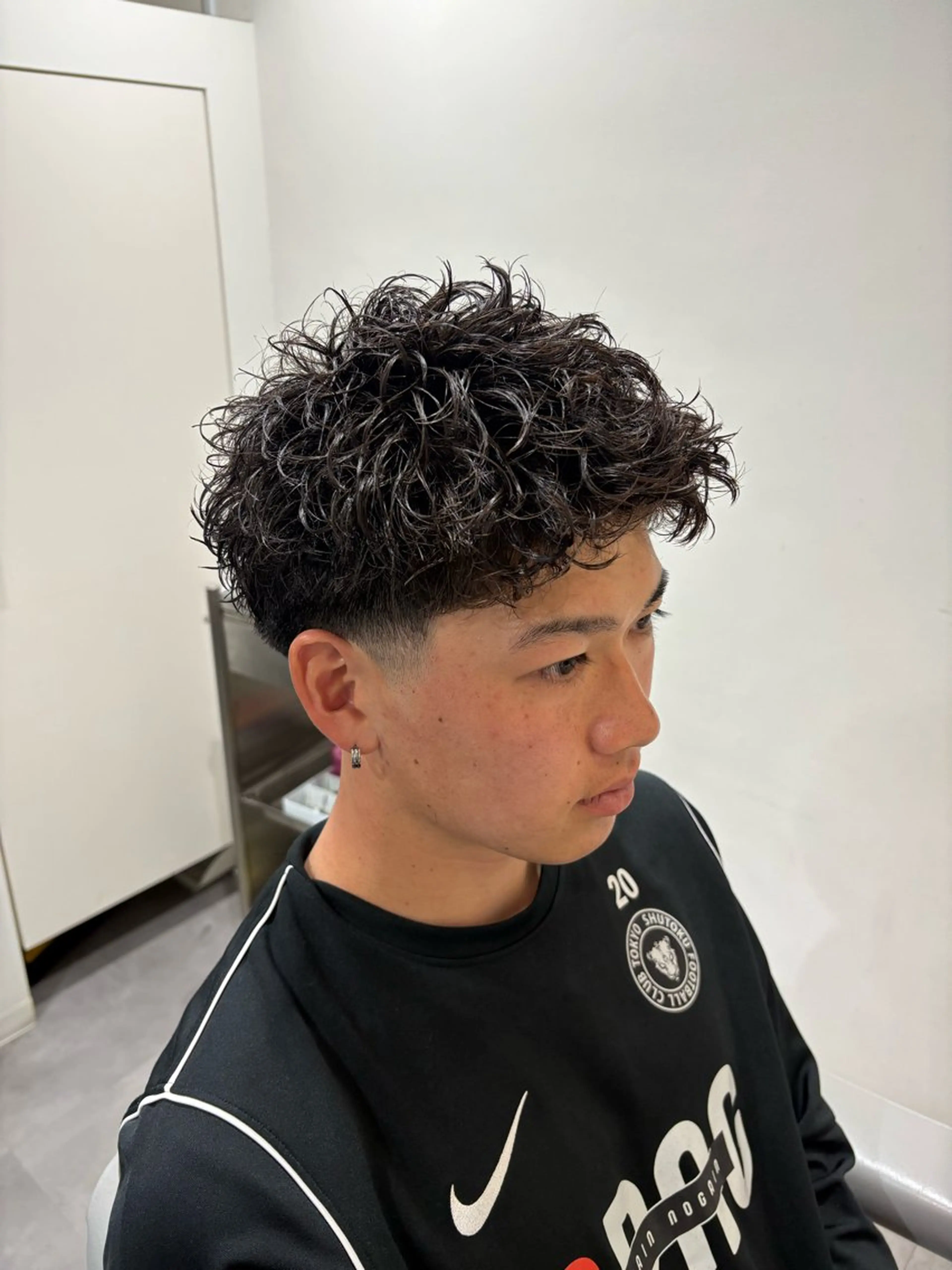 ショート パーマ メンズ メンズパーマ カット パーマ 深澤 知樹のヘアスタイル