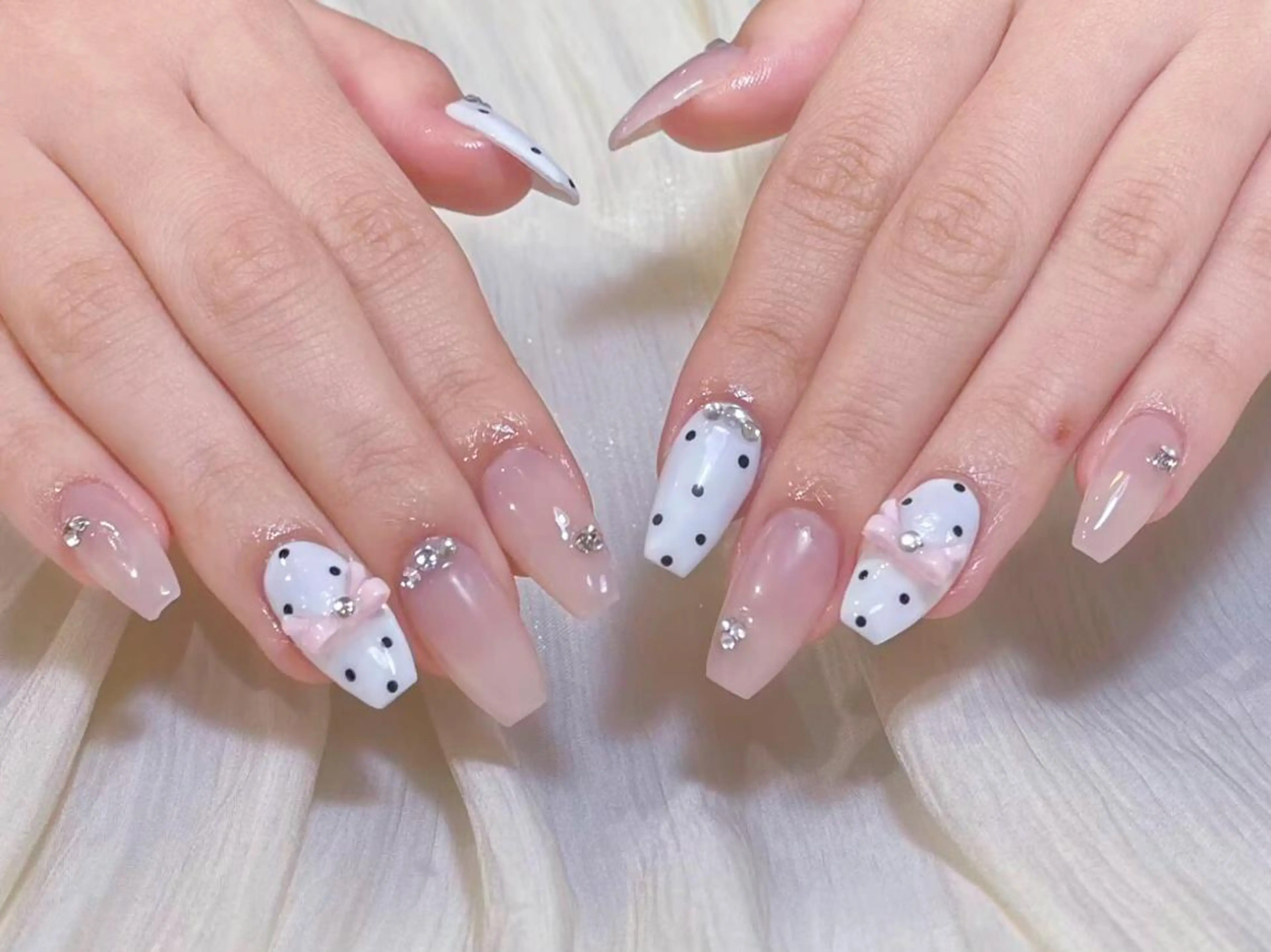 ネイル ハンドネイル ハンドケア Lumina Nail💕のネイルデザイン