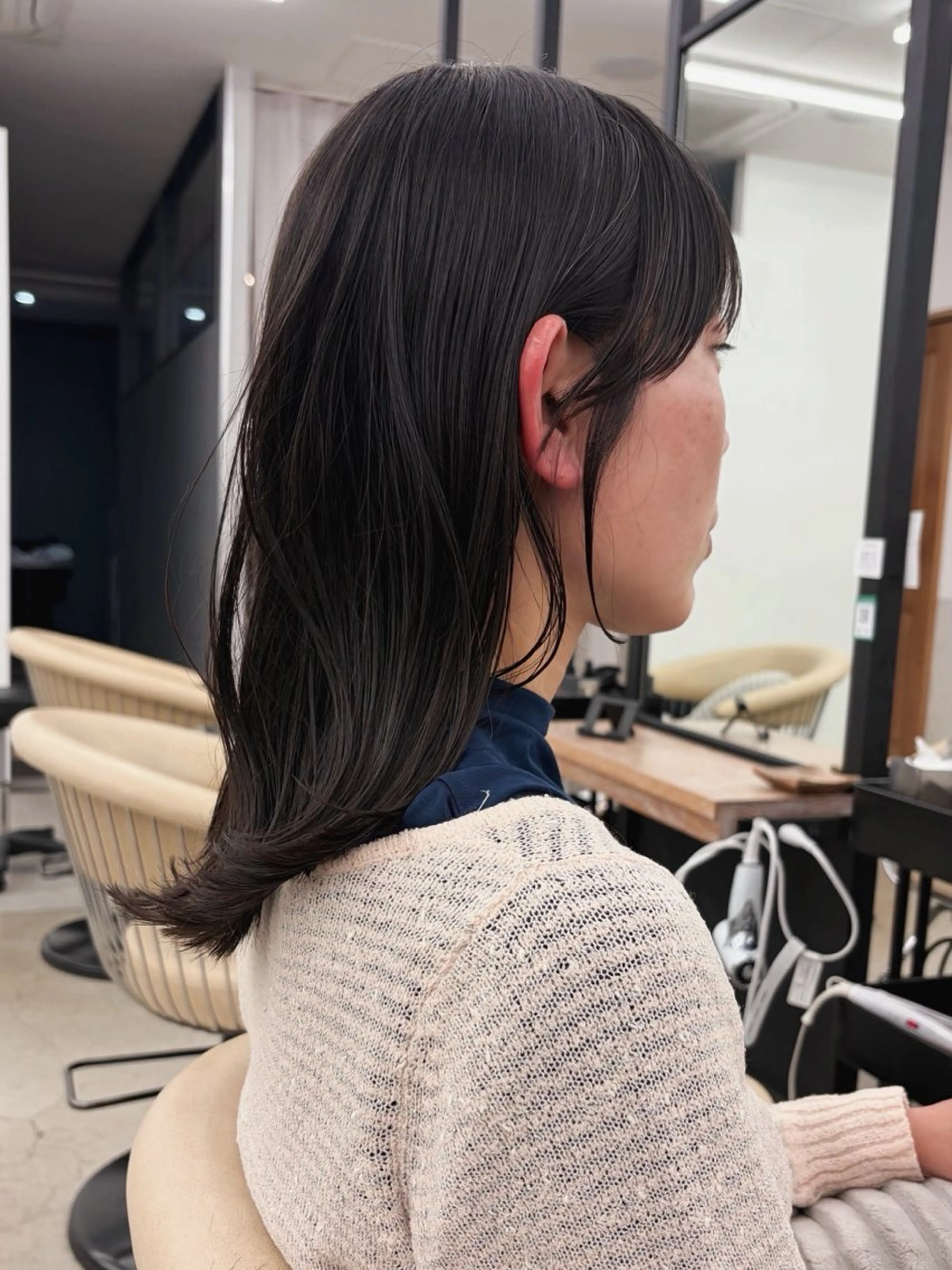 ミディアム くろかわ まいのヘアスタイル