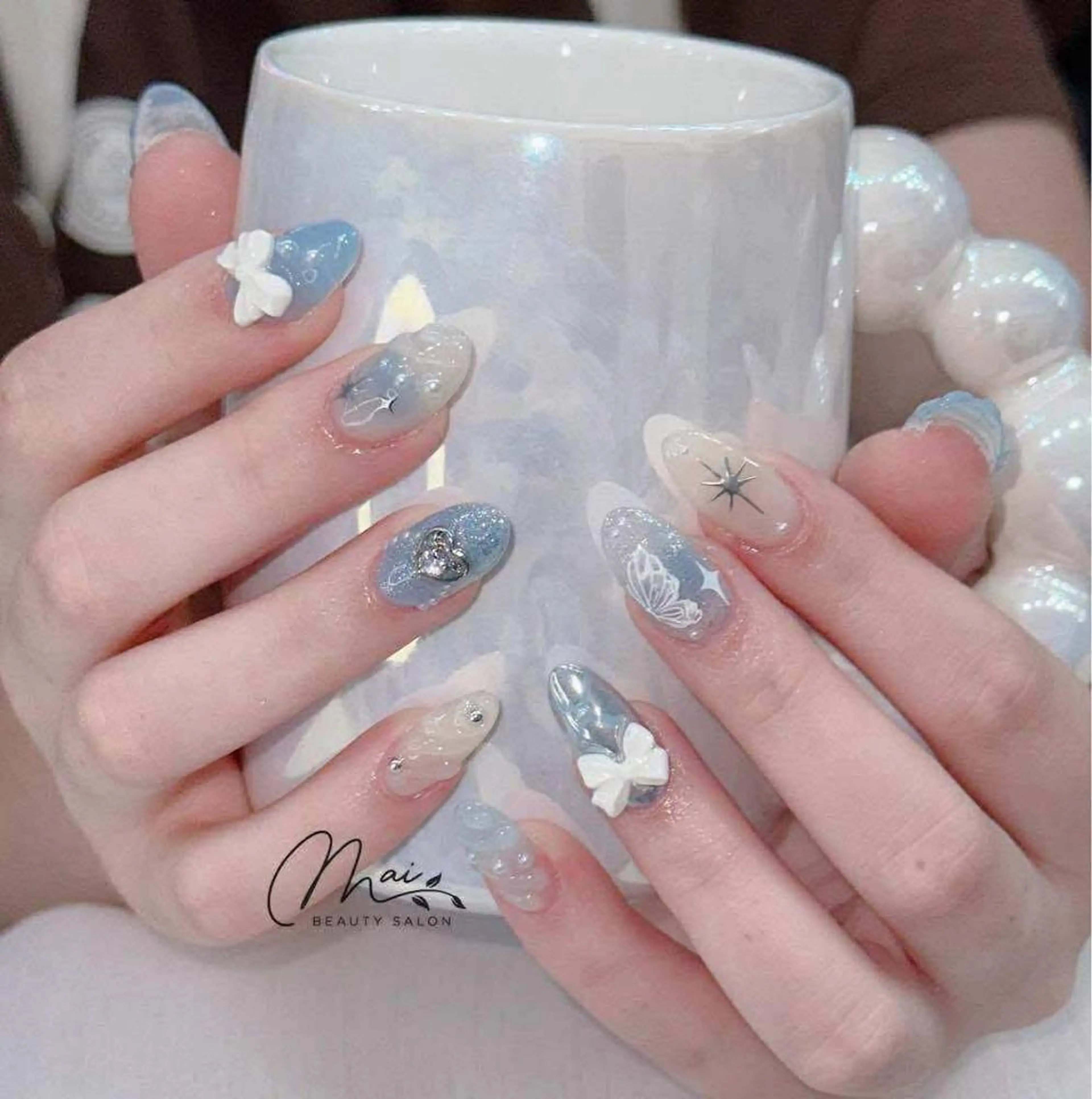 ネイル オーロラネイル チークネイル 長さ出し フラッシュネイル フットネイル MaiBeauty To  Toのネイルデザイン