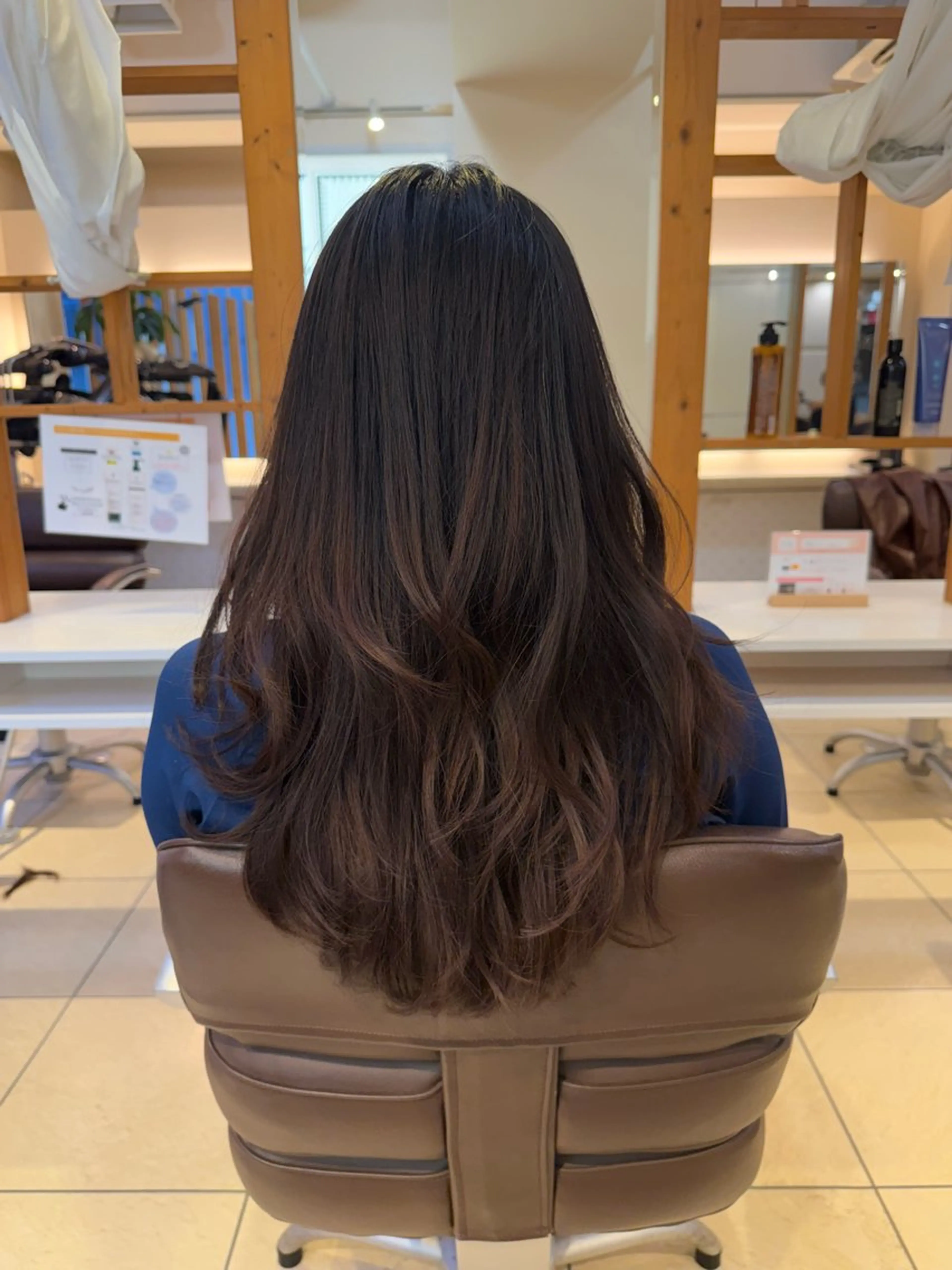 ロング ハッシュカット 青山 光のヘアスタイル