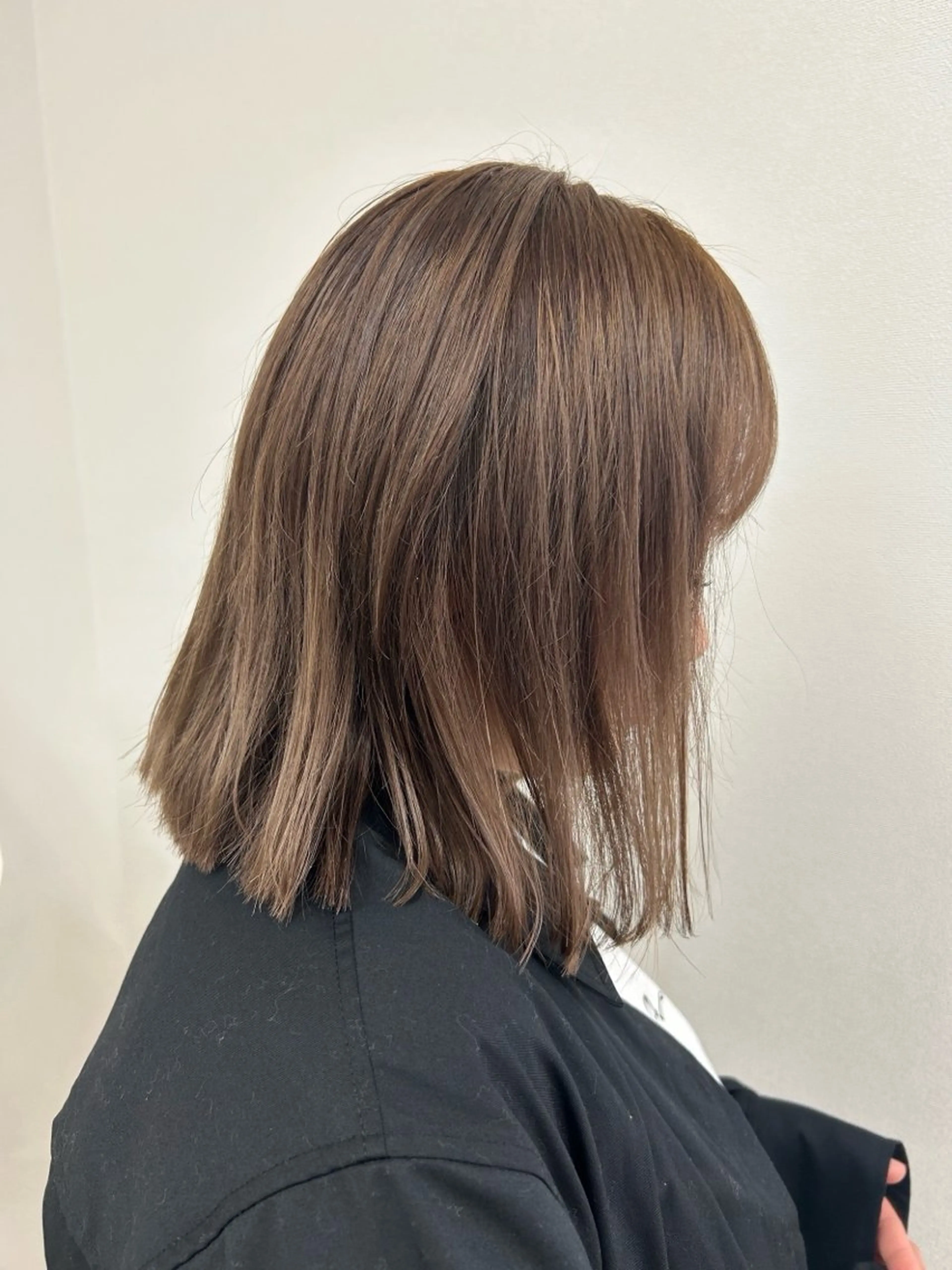 カラー ルプラボウ 石田渚夏のヘアスタイル