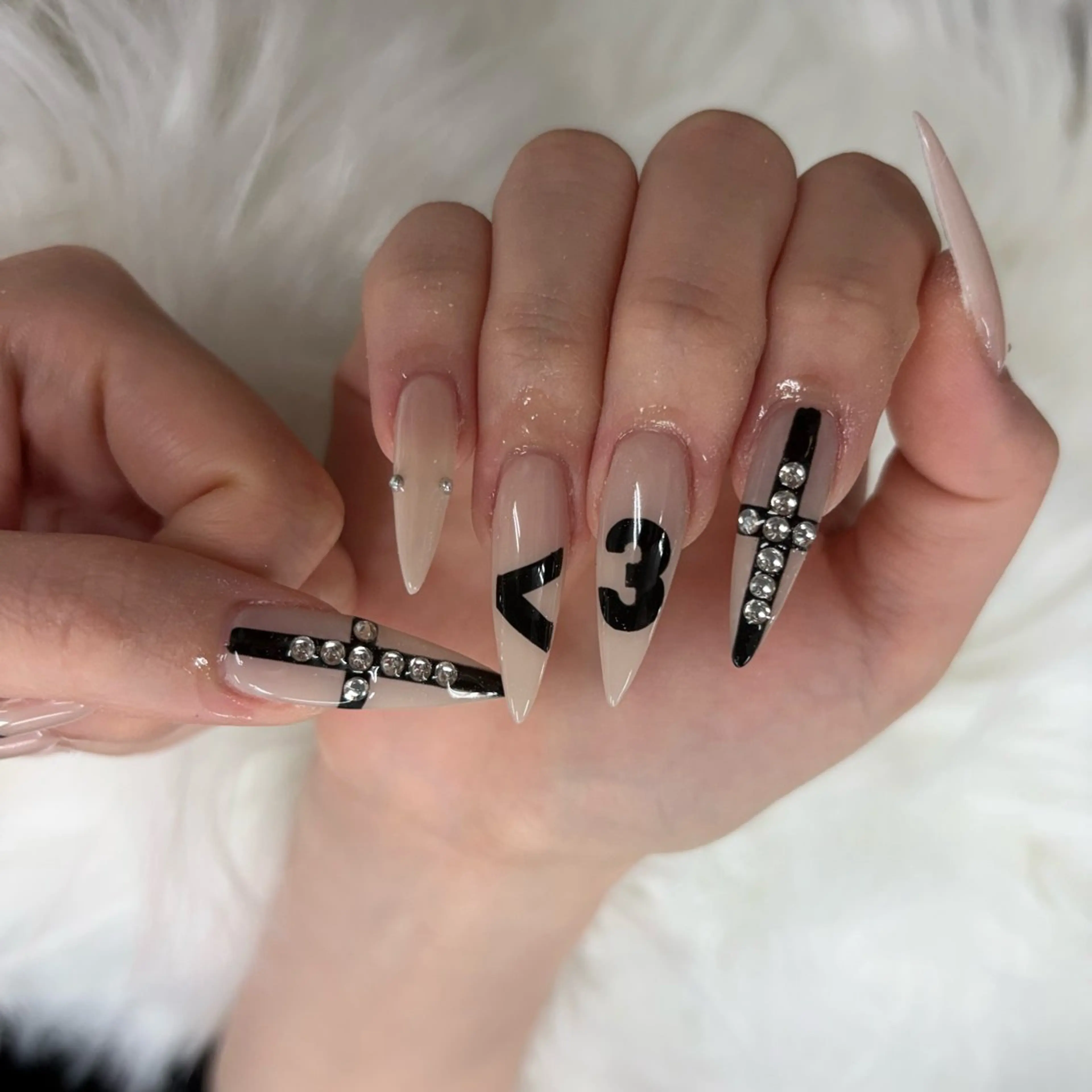 ネイル ハンドネイル SHION  のネイルデザイン