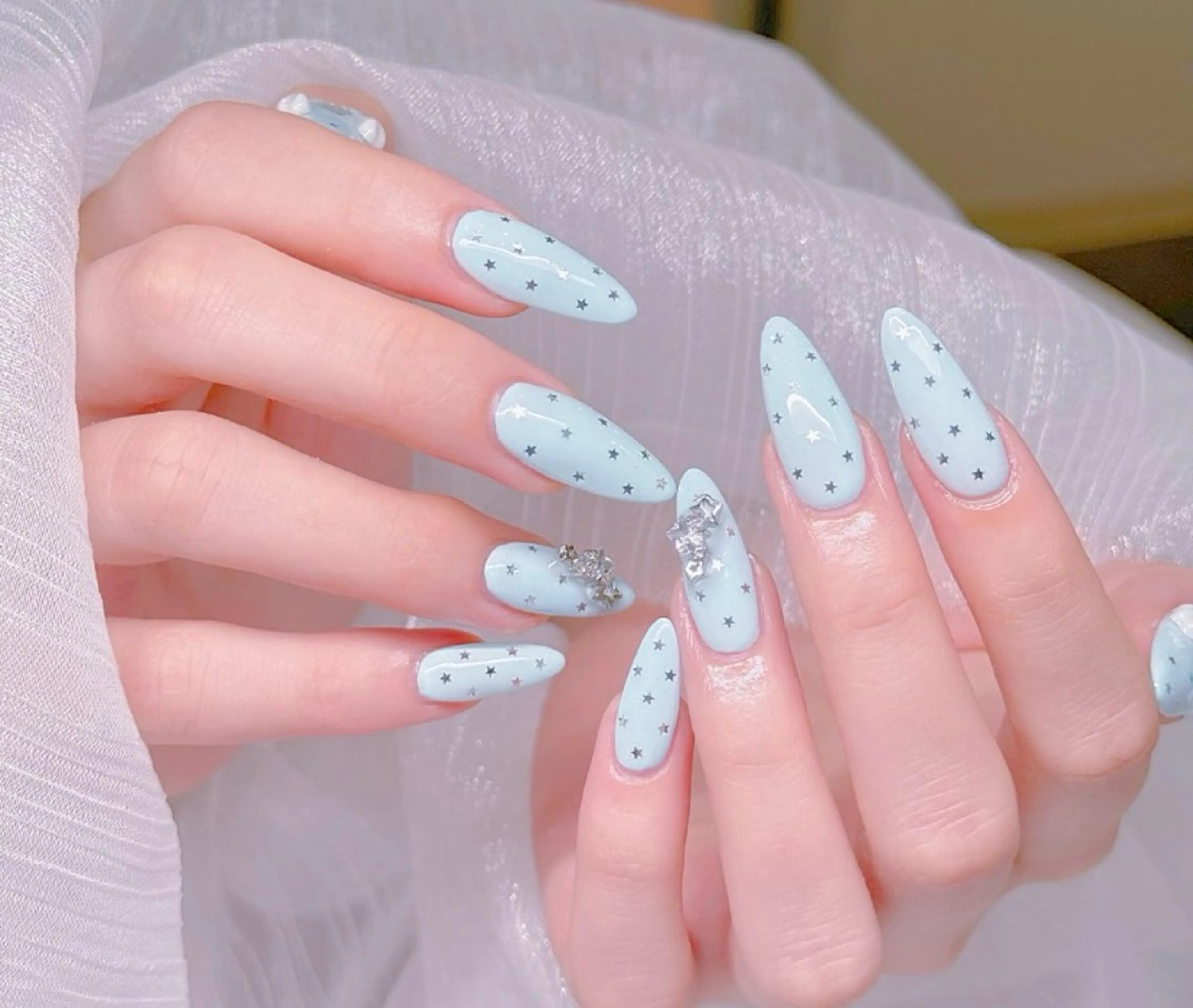 ネイル オーロラネイル チークネイル フレンチネイル 韓国ネイル マグネットネイル NOA 大塚のネイルデザイン