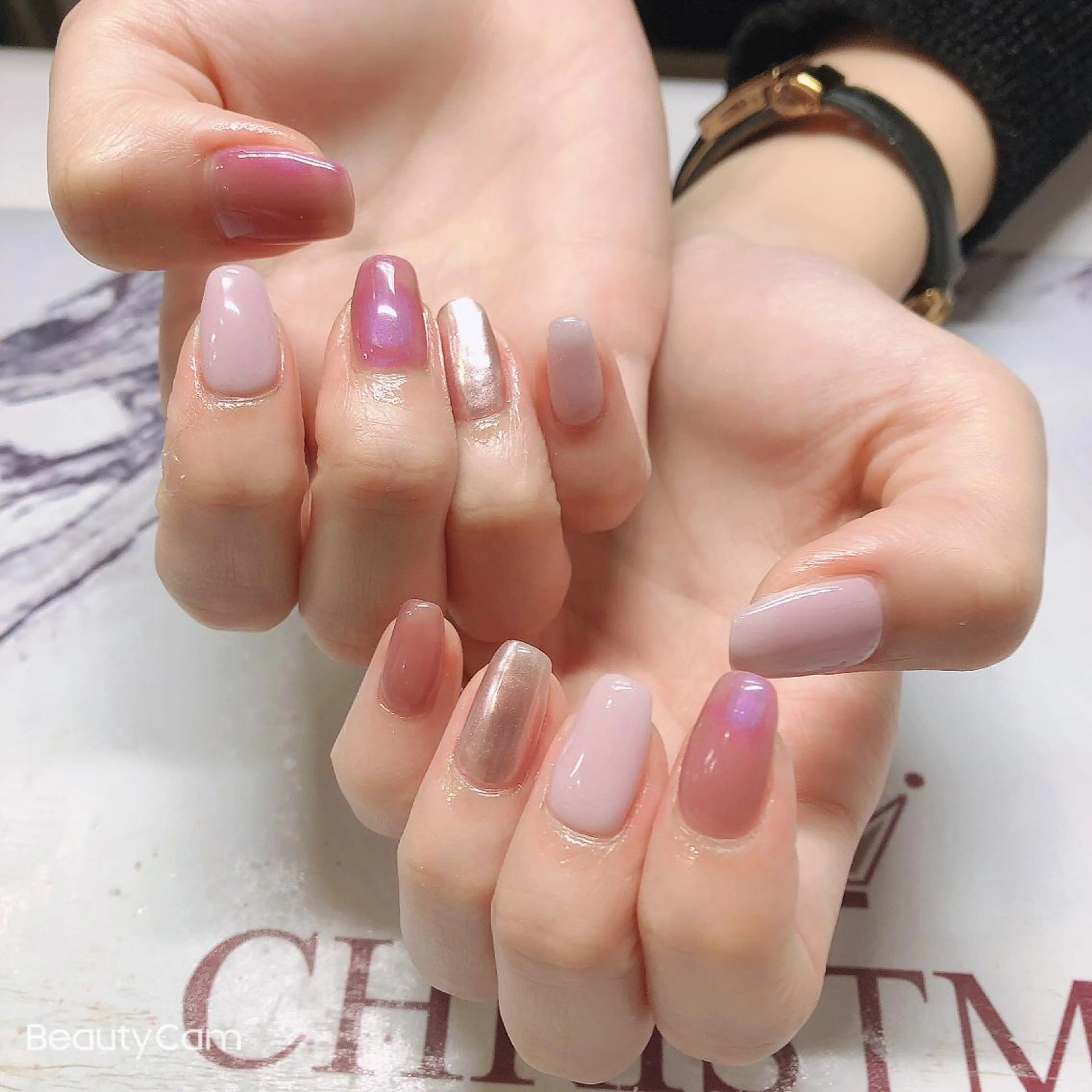 ネイル ガレンドウ 白澤 愛子のネイルデザイン