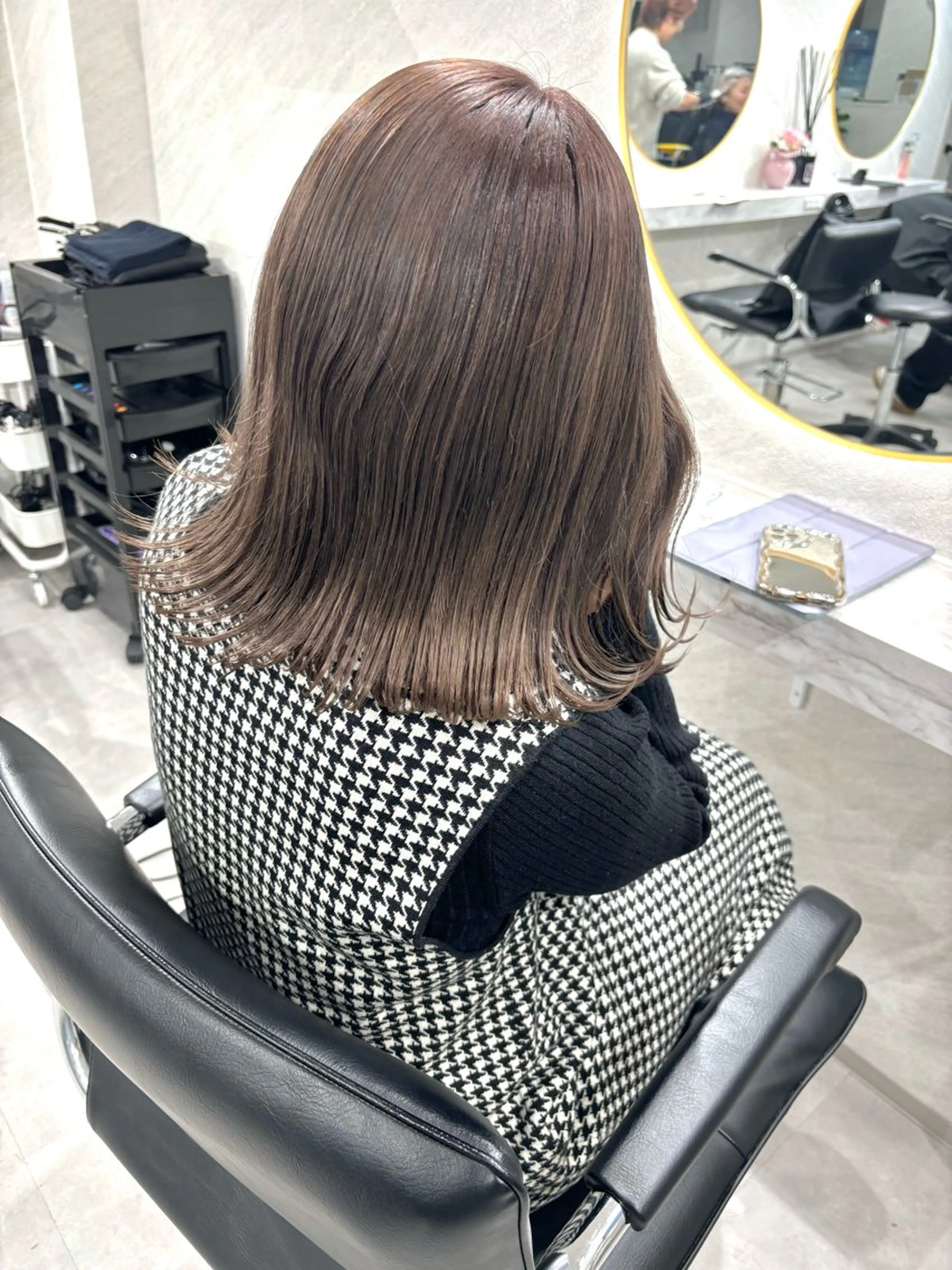 ミディアム 🌸インナーカラー 🌸藤井春華のヘアスタイル