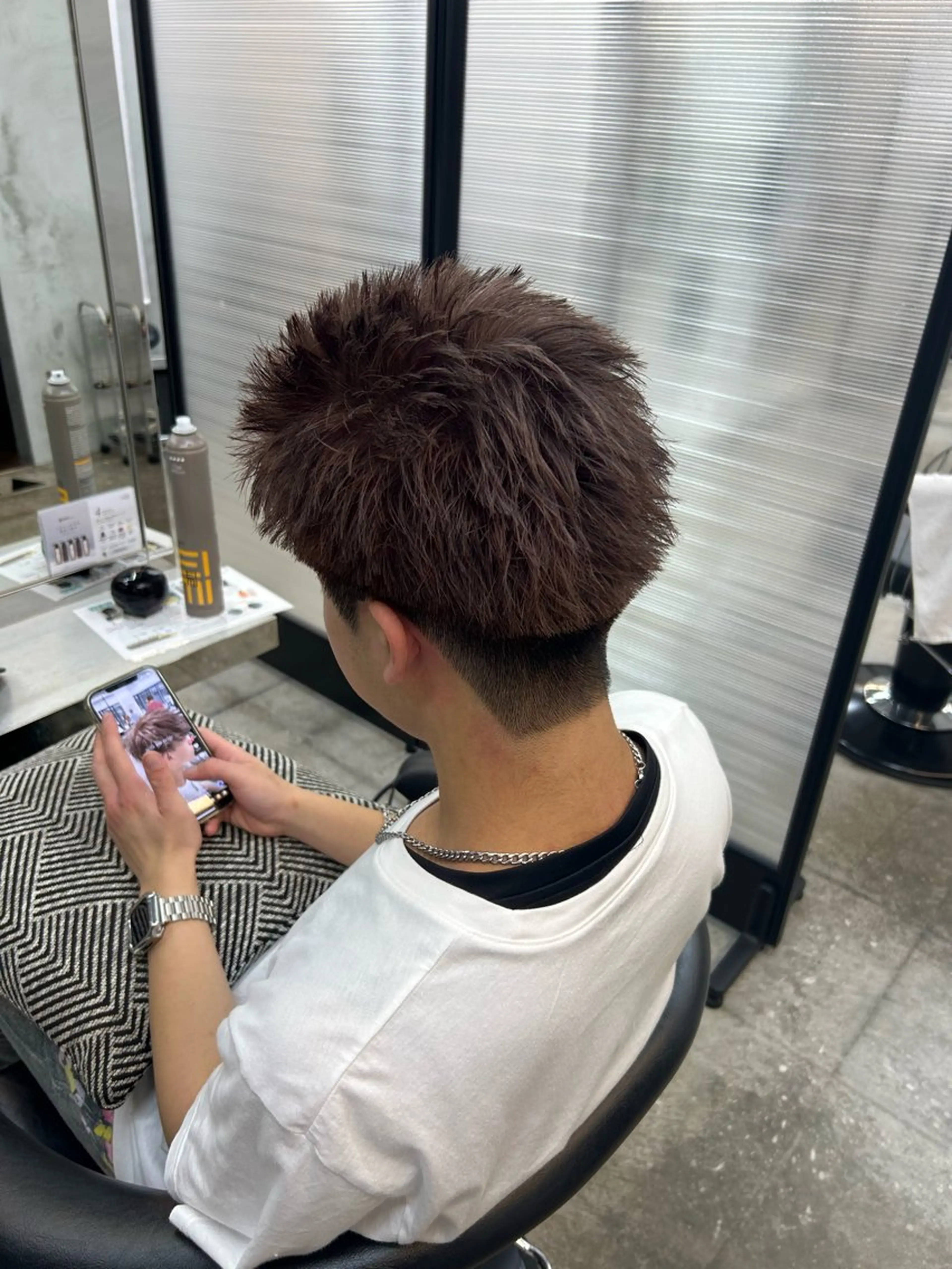 カラー メンズ 鈴木 杏奈のヘアスタイル