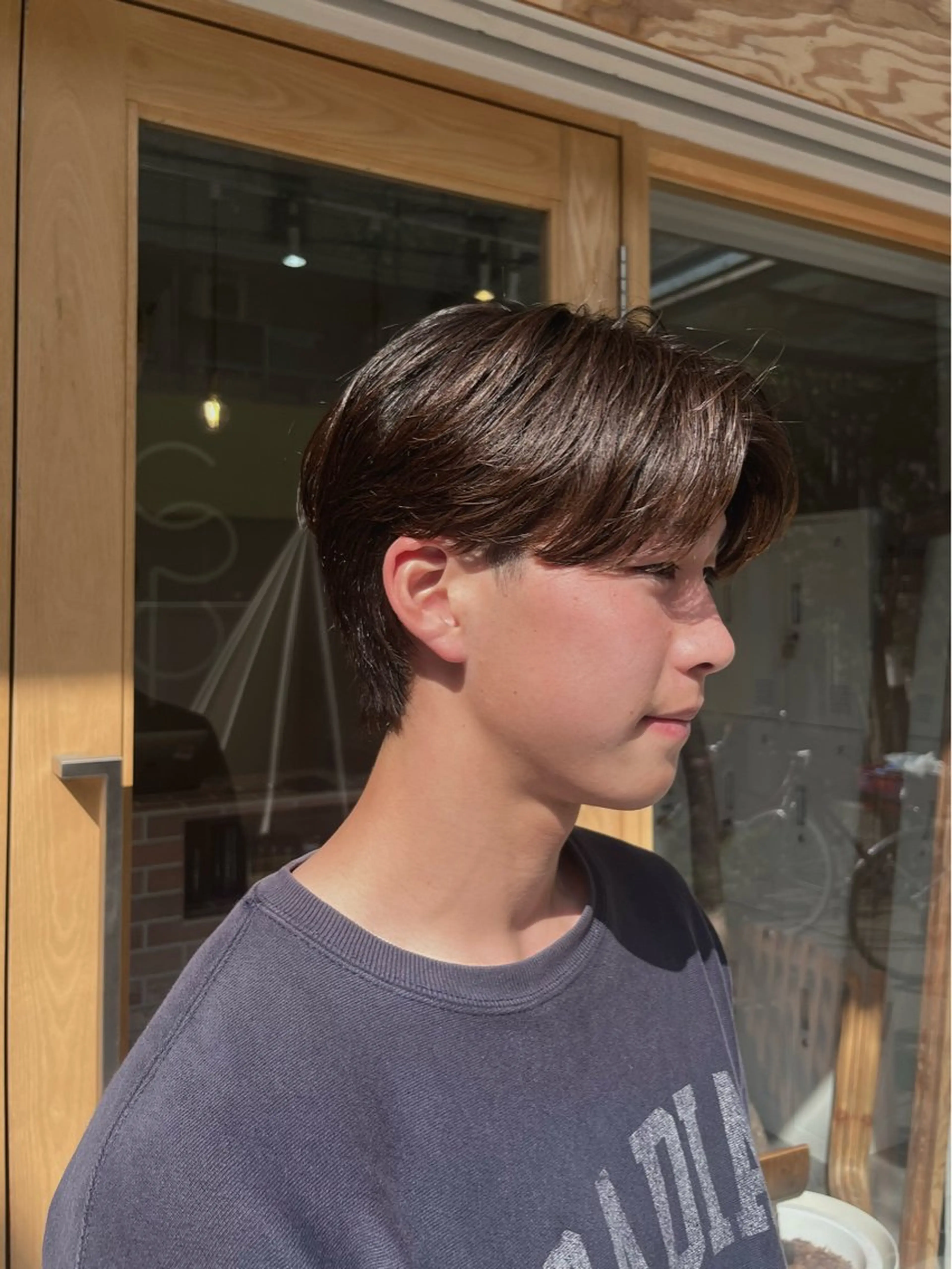 ショート メンズ レイヤーカット/ 酸性ストレート梅田のヘアスタイル