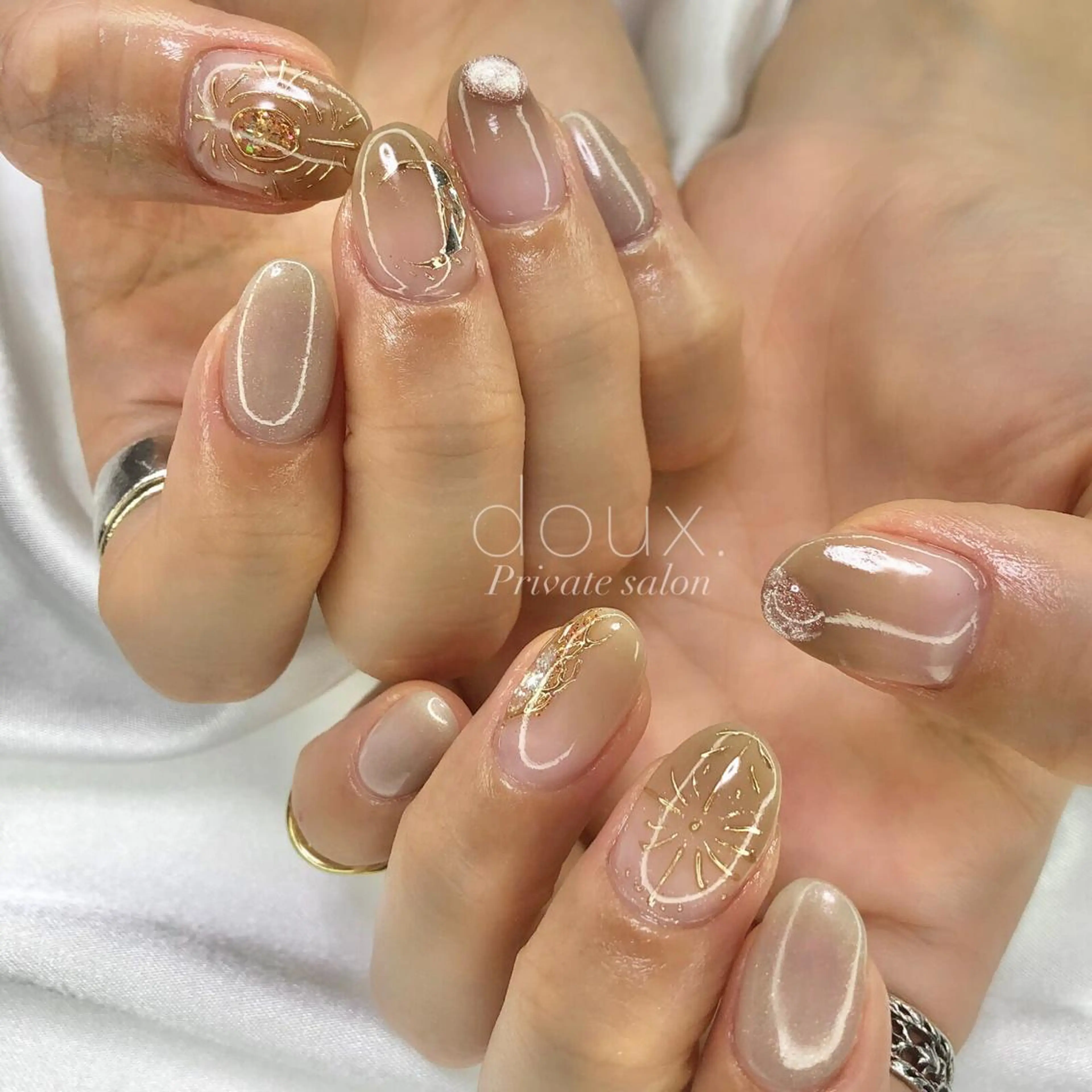 ネイル アートネイル ラメ(グリッター) ミラーネイル ハンドネイル doux. nailのネイルデザイン