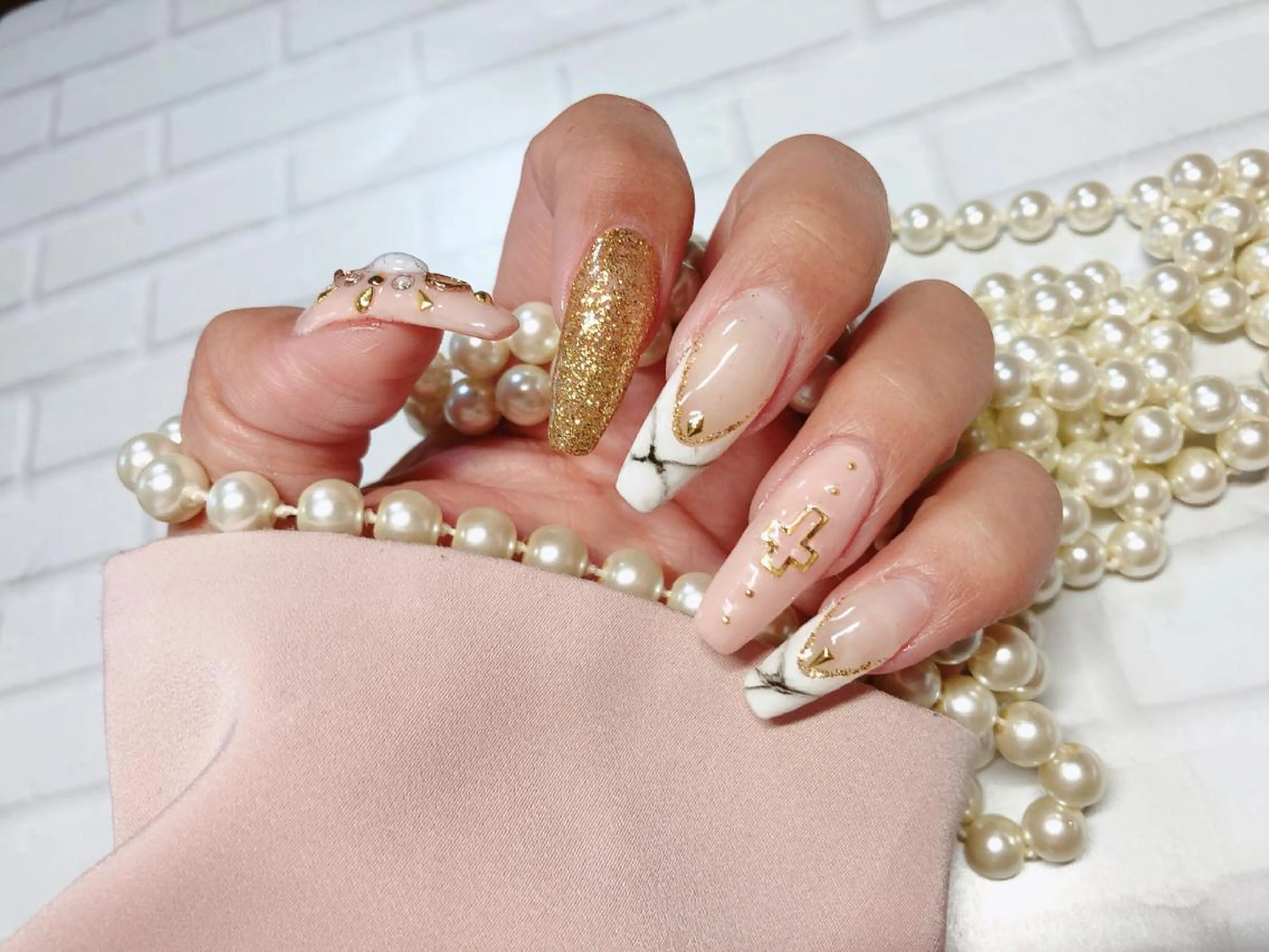 ネイル 大理石ネイル(マーブル) ハンドネイル ハンドケア ネイル･脱毛サロン HARRYSのエステ・リラクイメージ