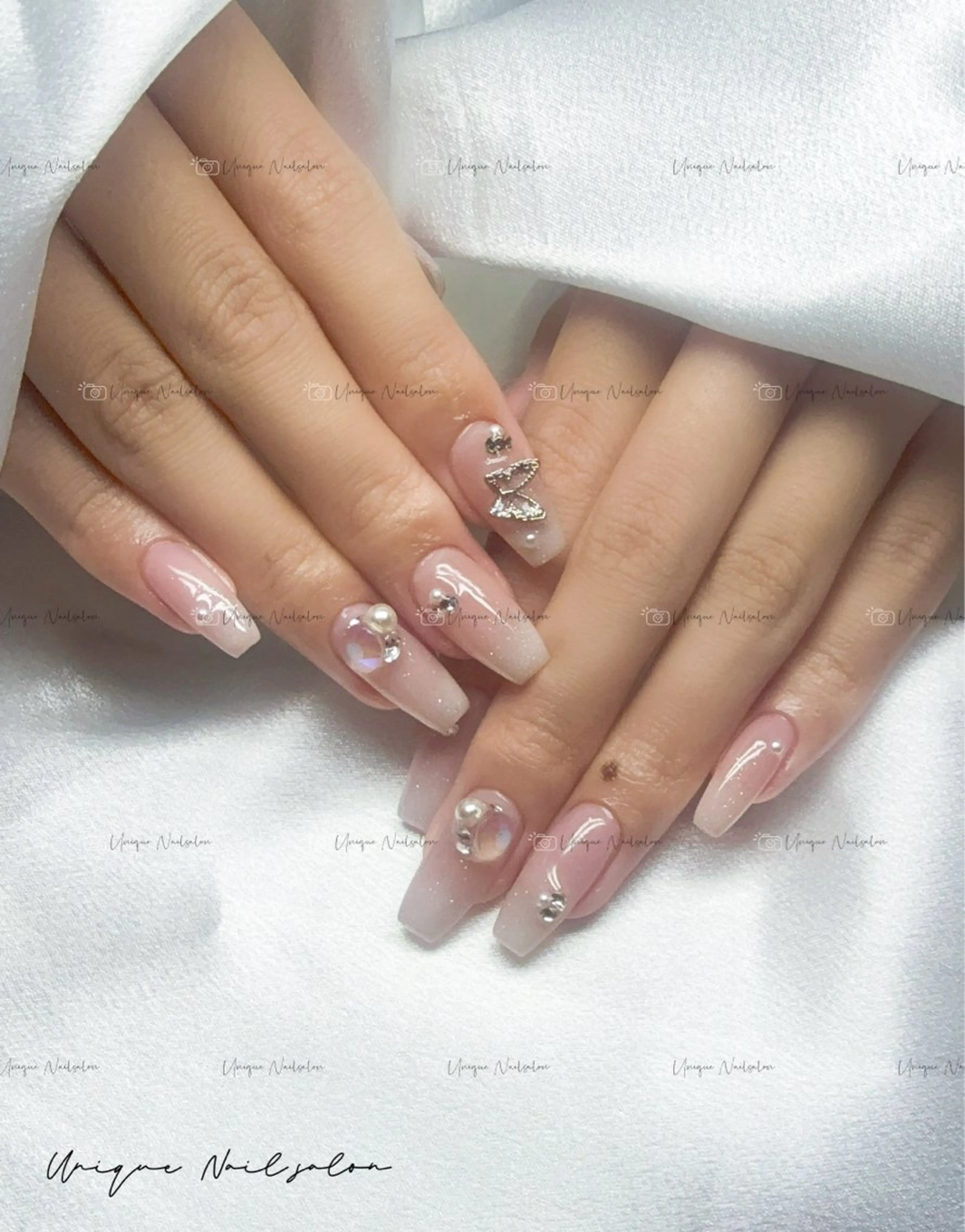 ネイル UniqueNail 長さだし専門店のネイルデザイン