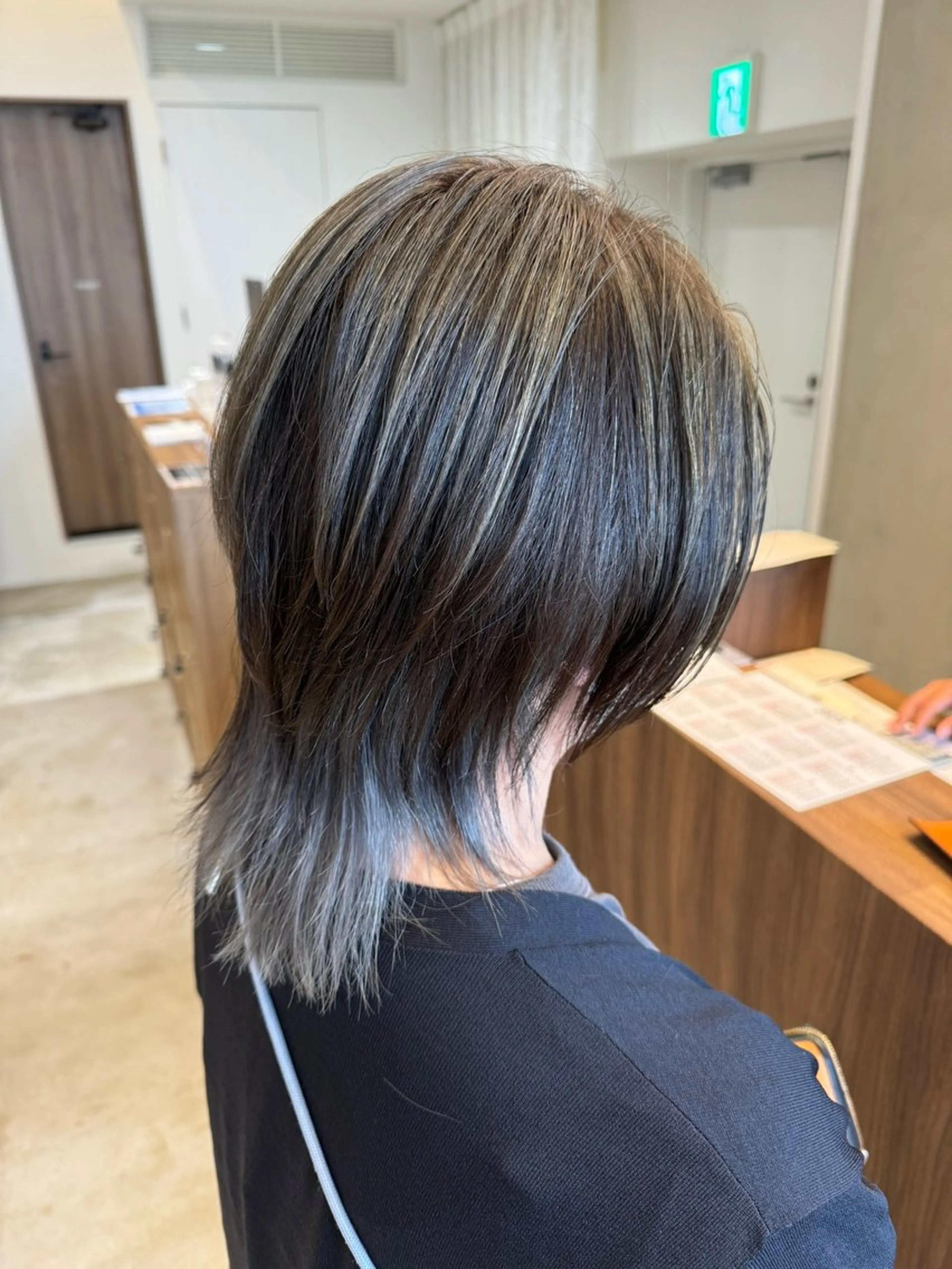 ミディアム ハイライト 岡山 優芽のヘアスタイル
