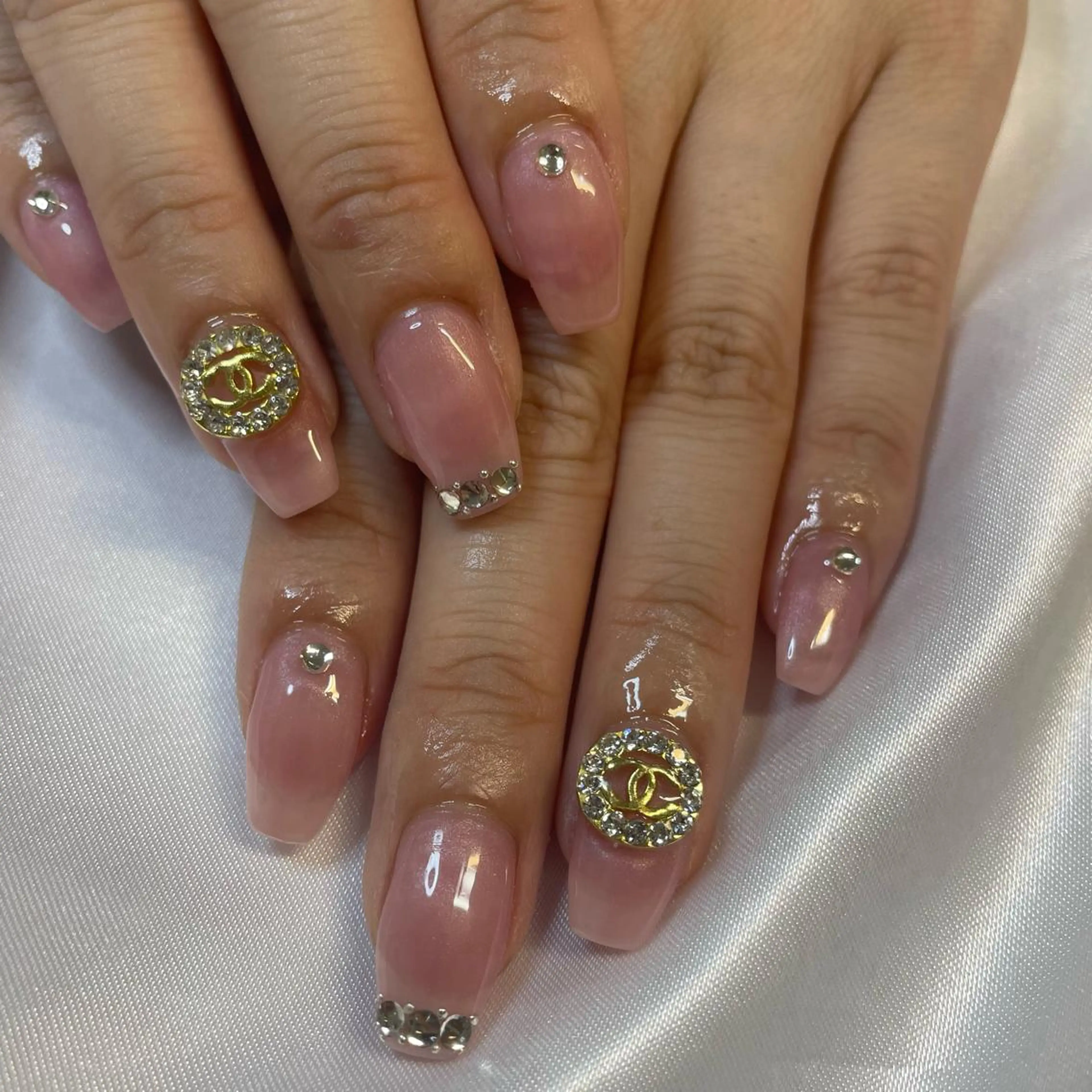 ネイル ストーンネイル 韓国/網紅/パーツ M-salonのネイルデザイン