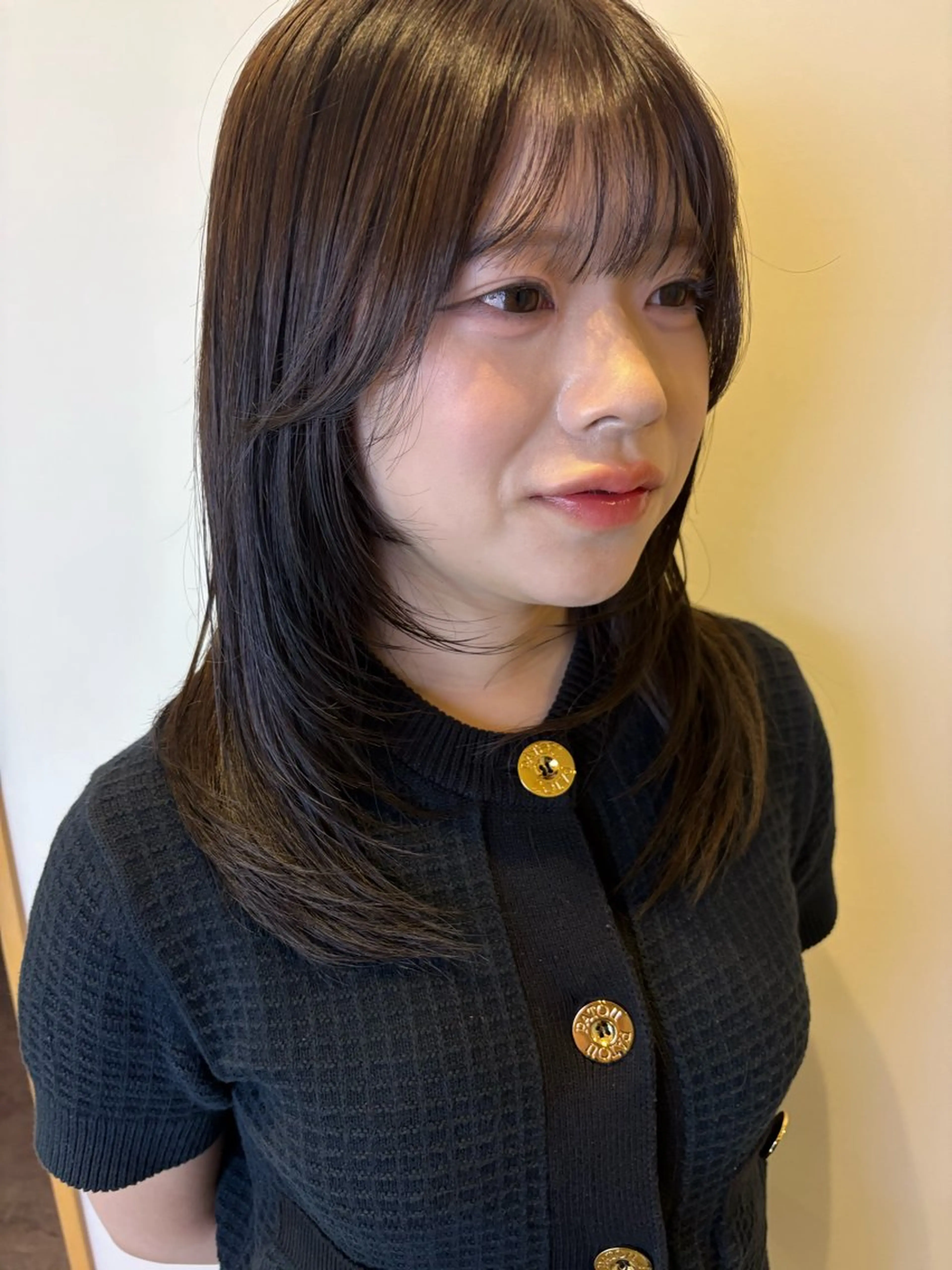 ミディアム カラー アッシュ 透明感カラー 顔まわりレイヤー 顔周りカット レイヤーカット カット ヘアカラー トリートメント APARTMENT 学園店/Yumiのヘアスタイル