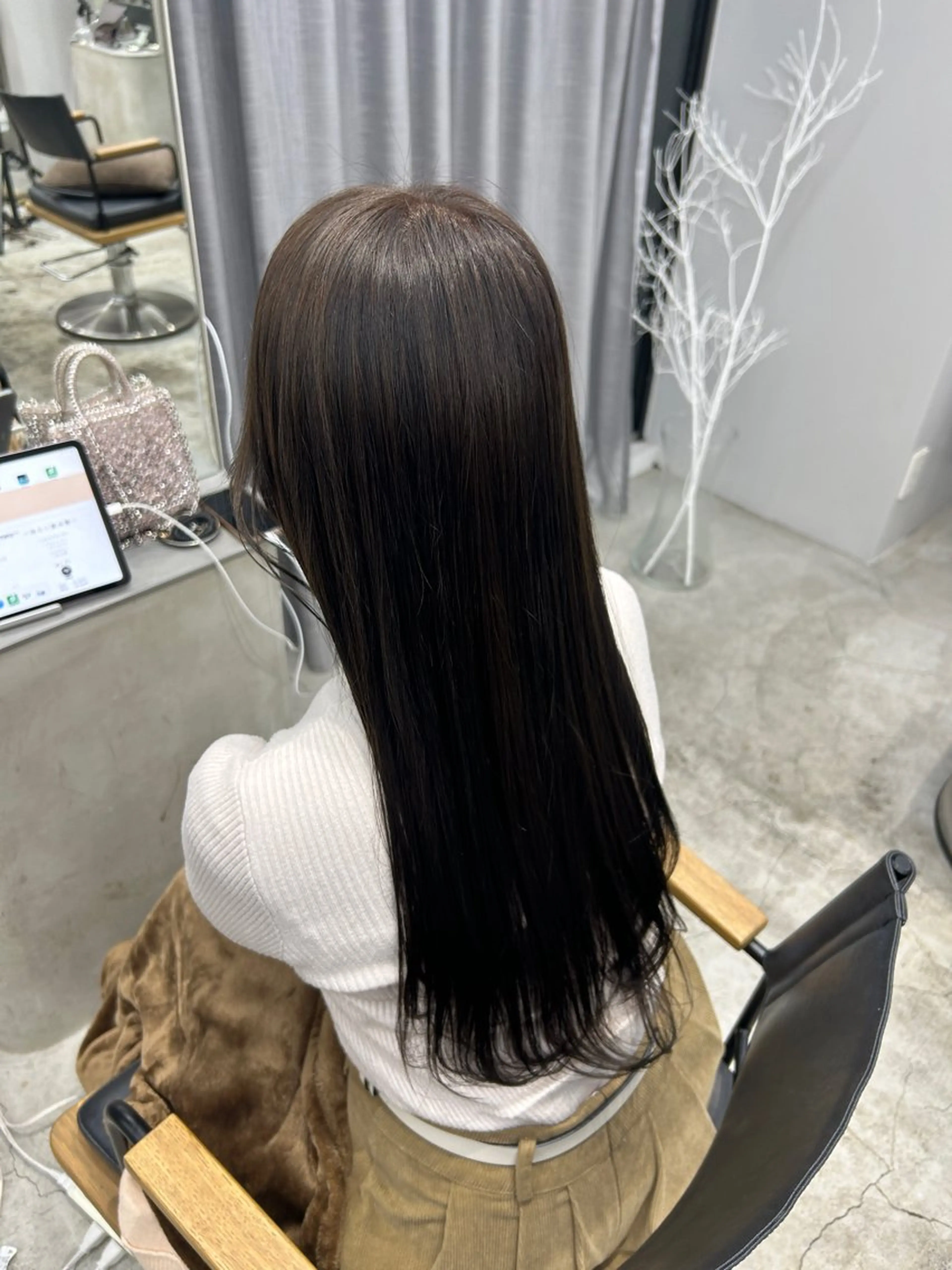 ロング カラー 透明感カラー 林奏良 髪質改善/ハイトーンのヘアスタイル