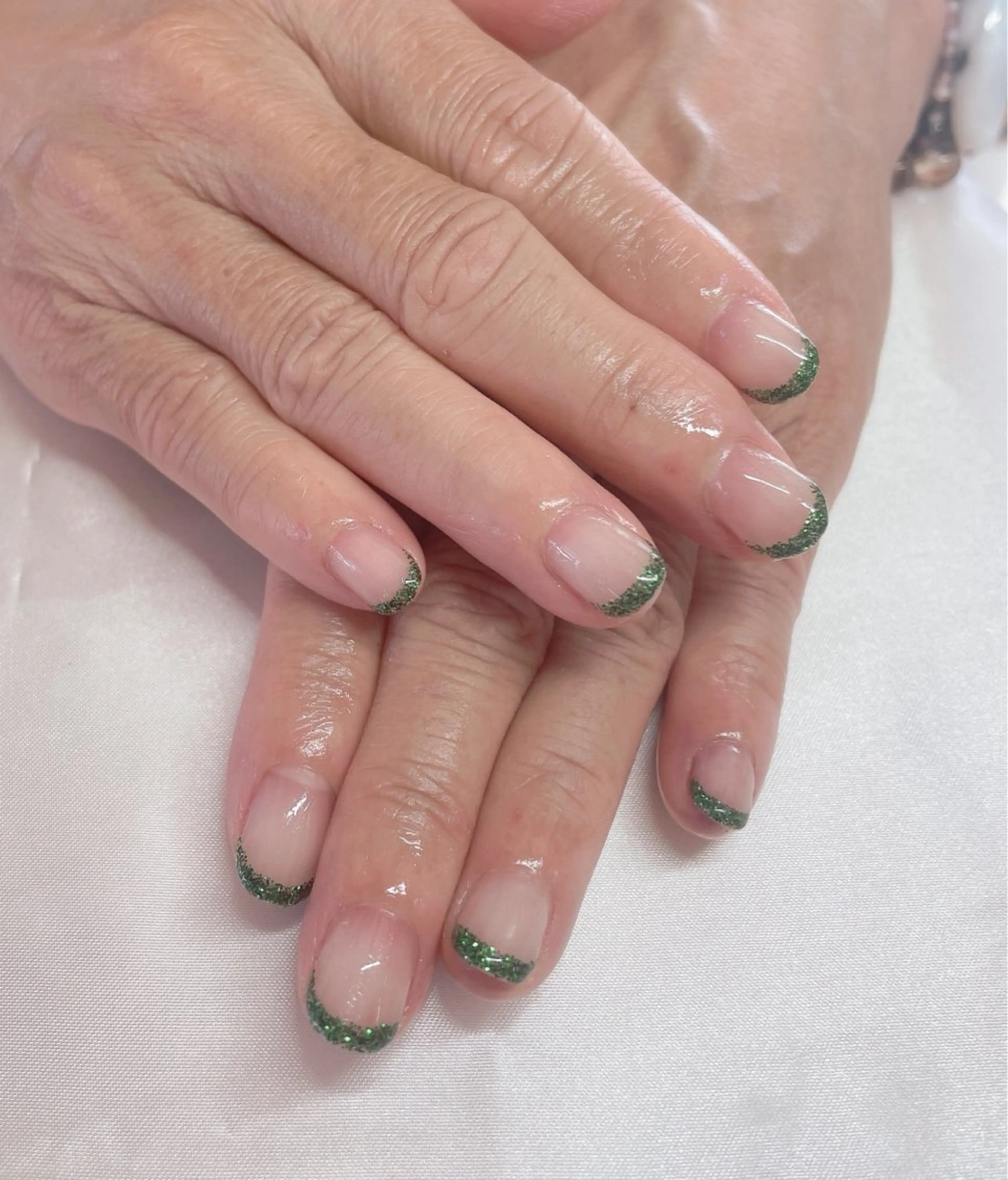 ネイル フレンチネイル ラメ(グリッター) A/C roomのネイルデザイン