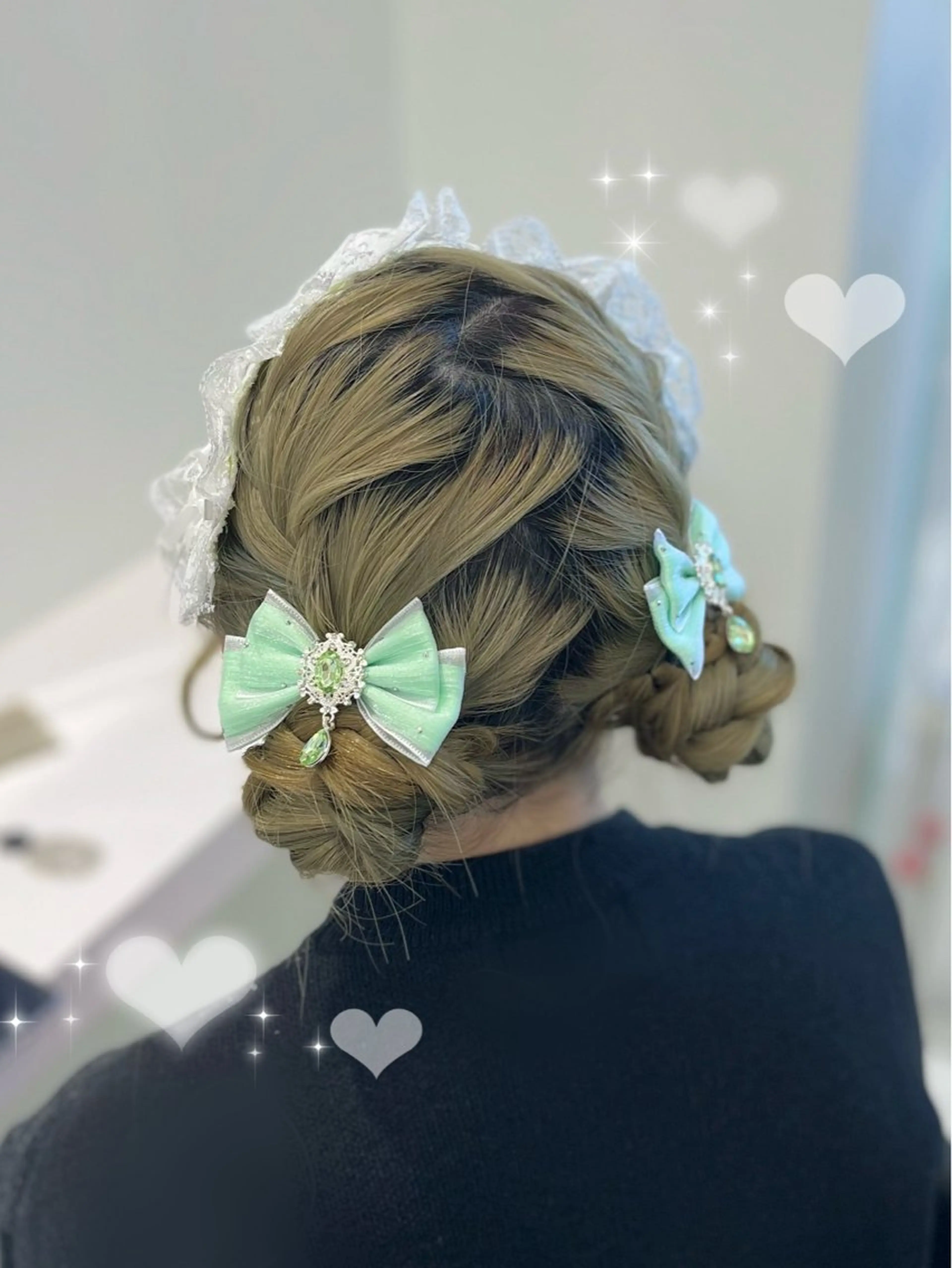 ヘアアレンジ お団子ヘア ヘアセット ハイトーンカラー💞 くるみ🎀のヘアスタイル