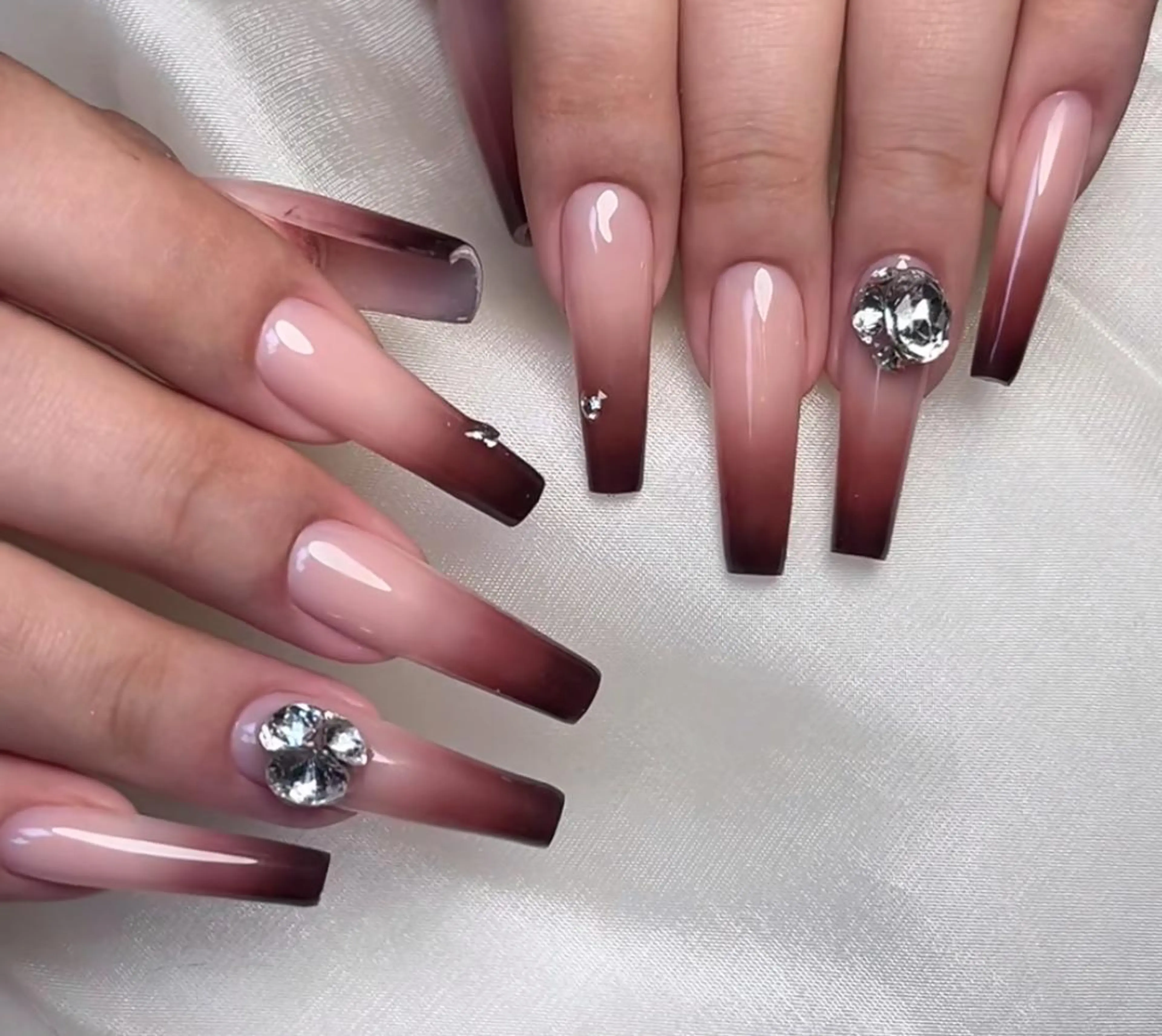 ネイル ハンドネイル エリ🫧 nail池袋東口のネイルデザイン
