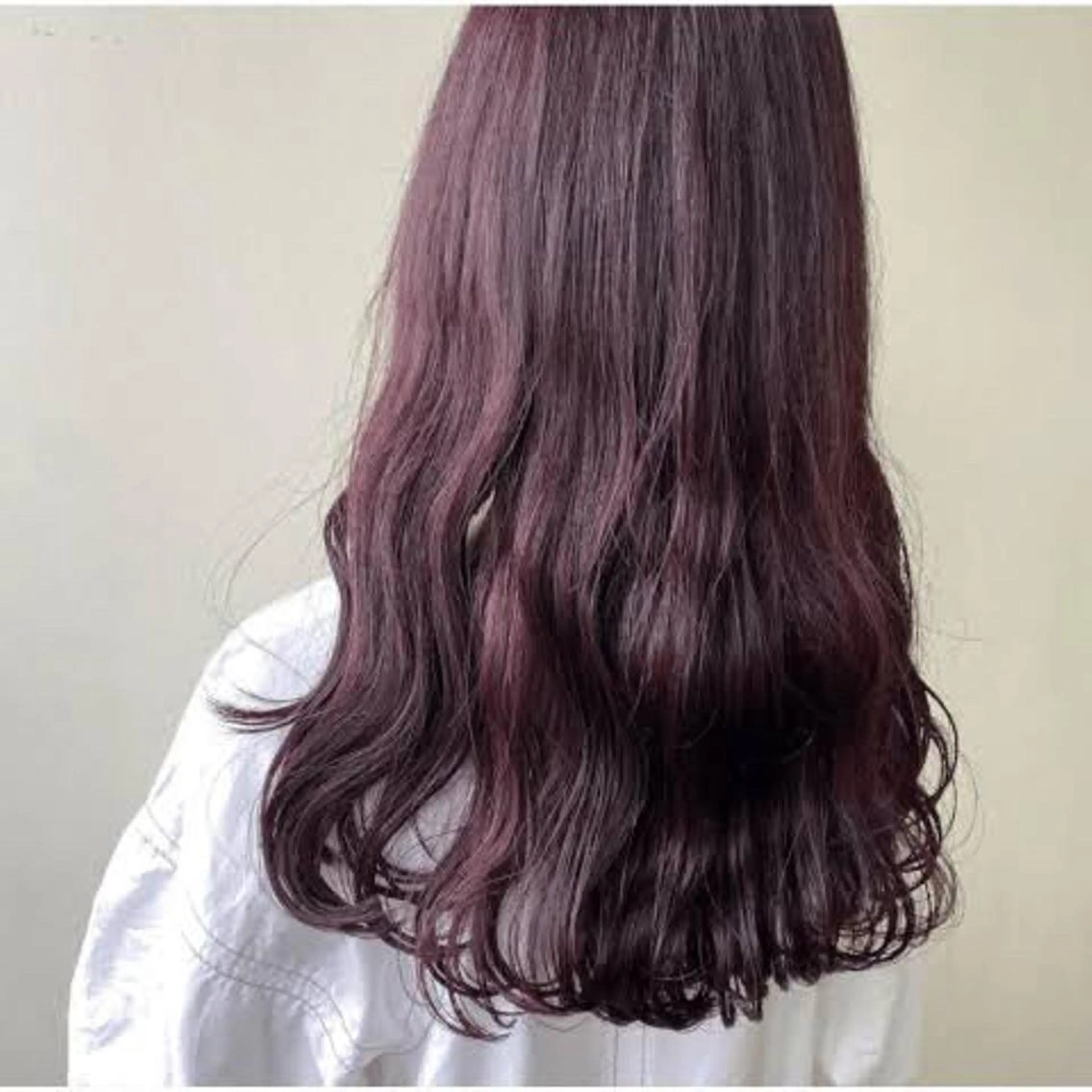 ロング カラー アッシュ ベージュカラー ブリーチ ケアブリーチ ダブルカラー ヘアカラー 🌼あんなtrend color🌼のヘアスタイル