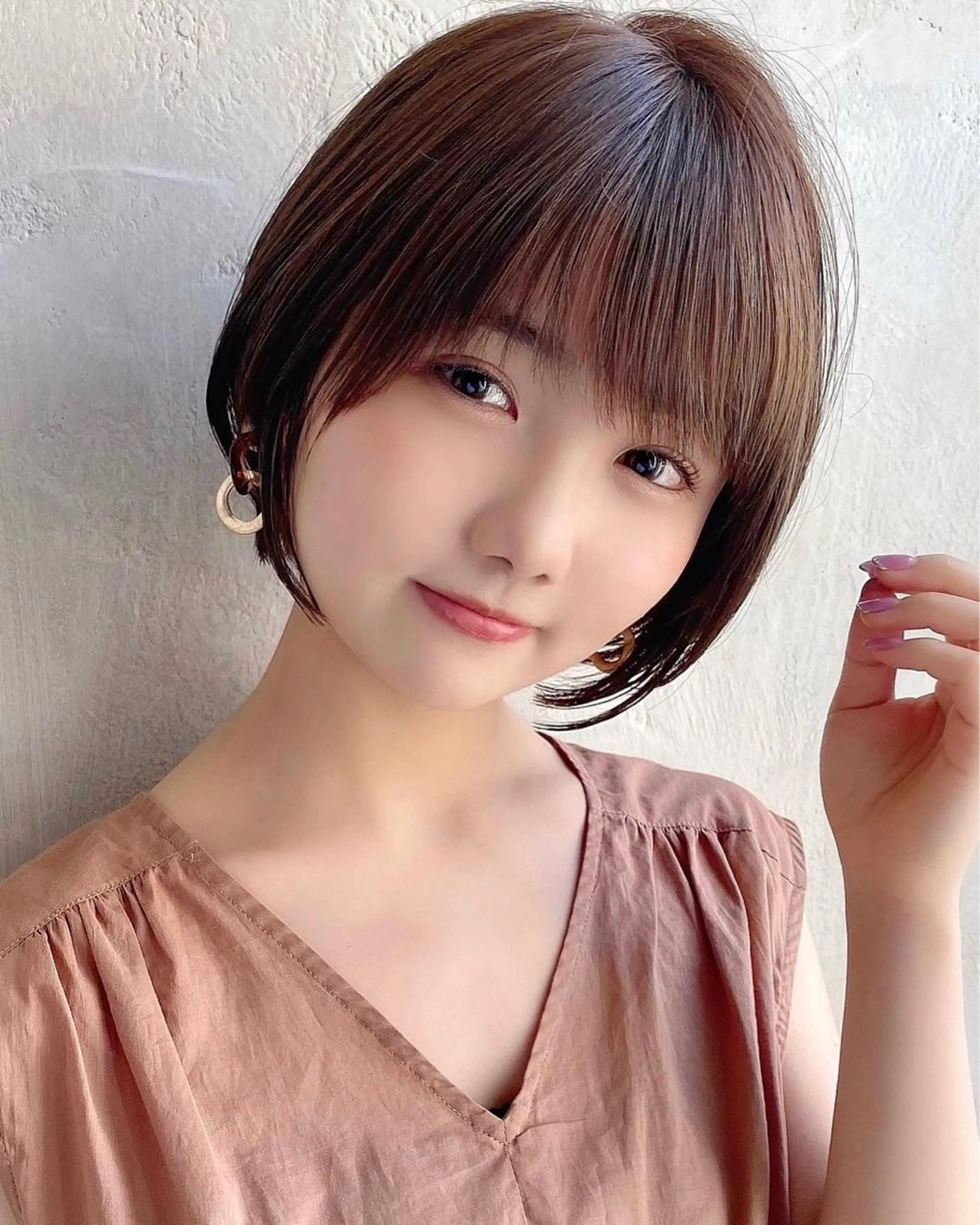 ショート カラー カット ヘアカラー トリートメント 💍新宿ショート 💍岩田莉奈のヘアスタイル