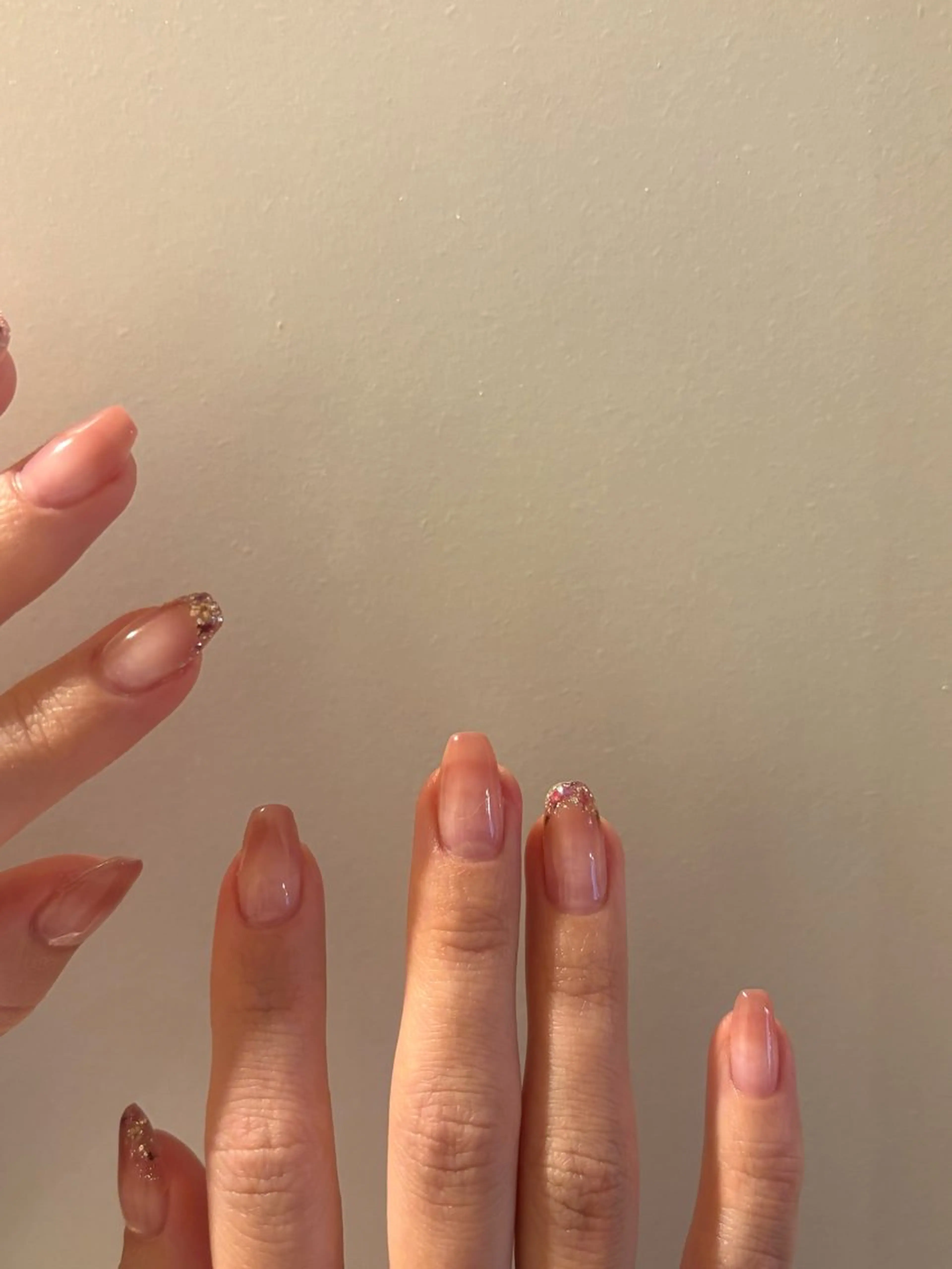 ネイル ブルー グラデーション ピンク ハンドネイル Elio所属・Elio 国泰寺のネイルデザイン