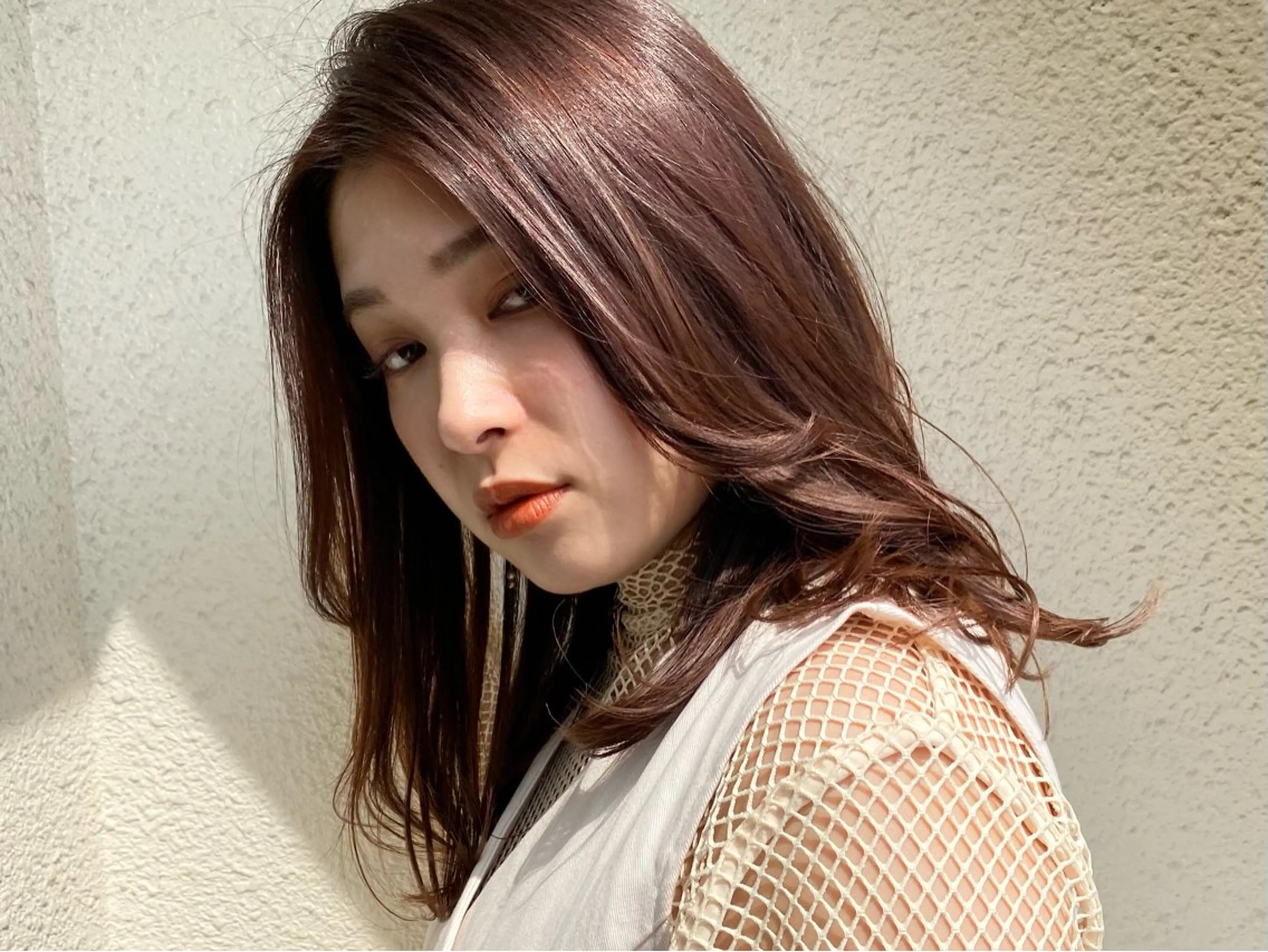 ミディアム カラー ベージュカラー ピンクカラー ピンクベージュ カット ヘアカラー 【カミカリスマ受賞】 メアリーバイメリーのヘアスタイル