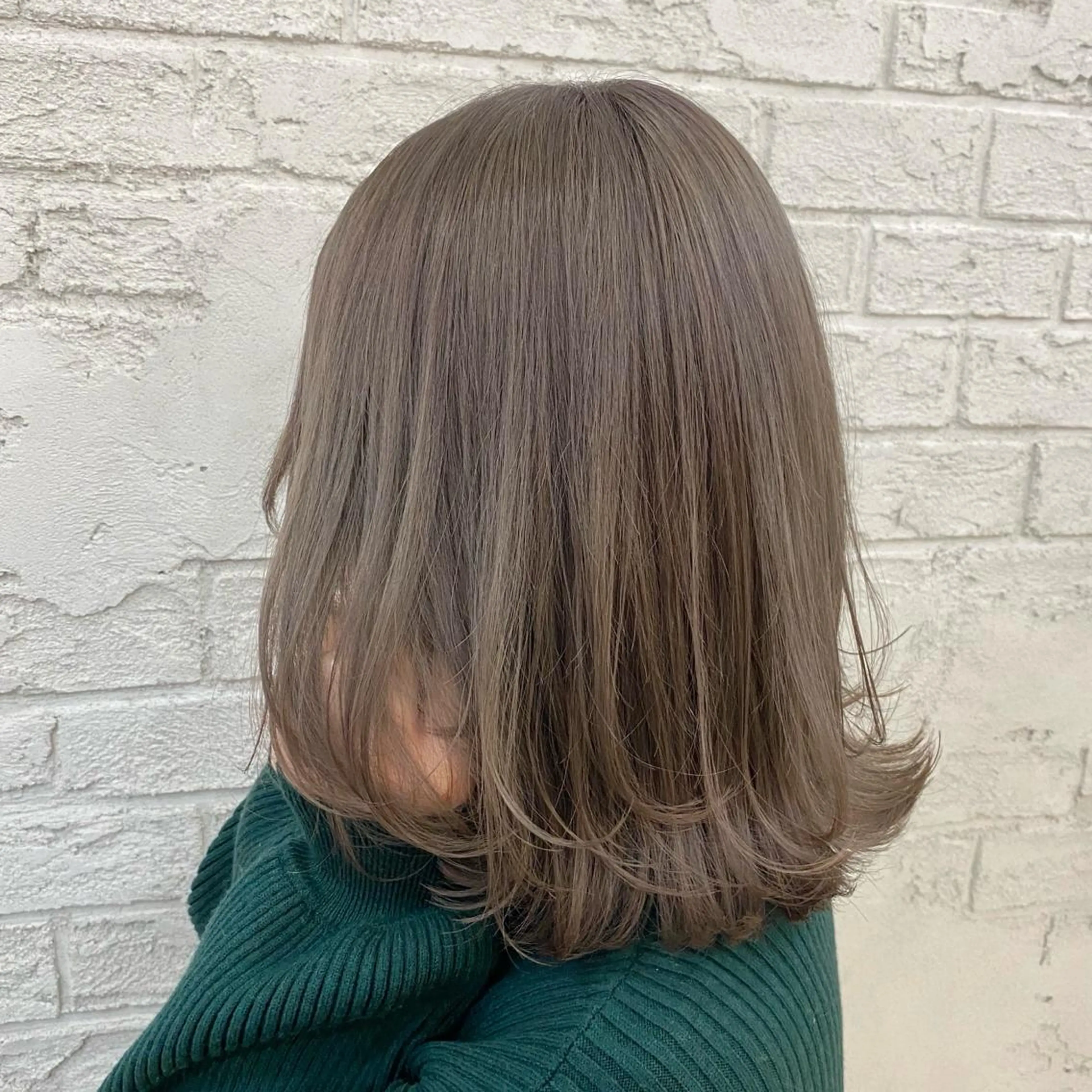 ミディアム カラー ヘアアレンジ ブリーチ グレージュ レイヤーカット 池袋/韓国レイヤー 💗🐇amiのヘアスタイル