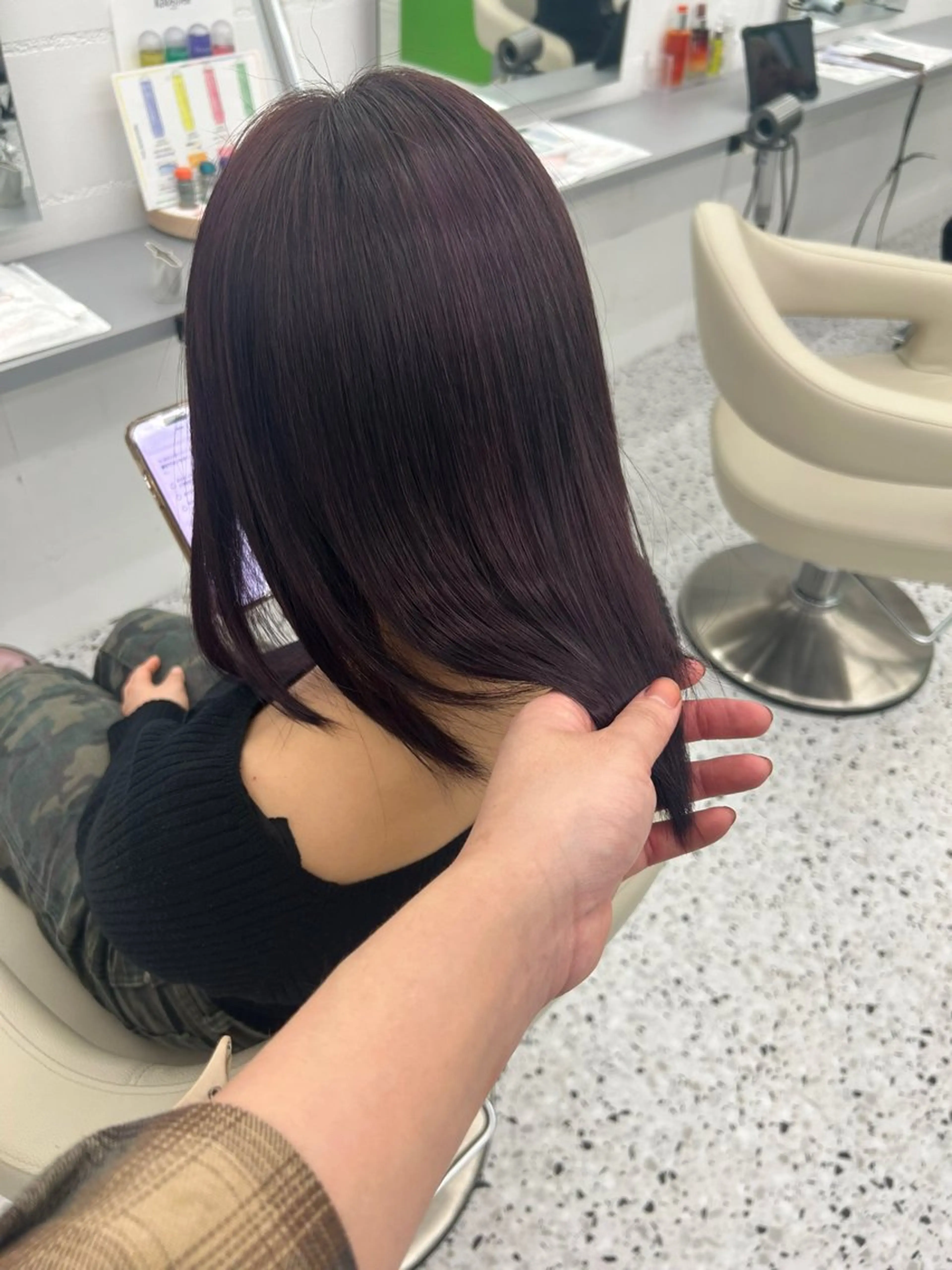 ミディアム カラー 平田 一成のヘアスタイル